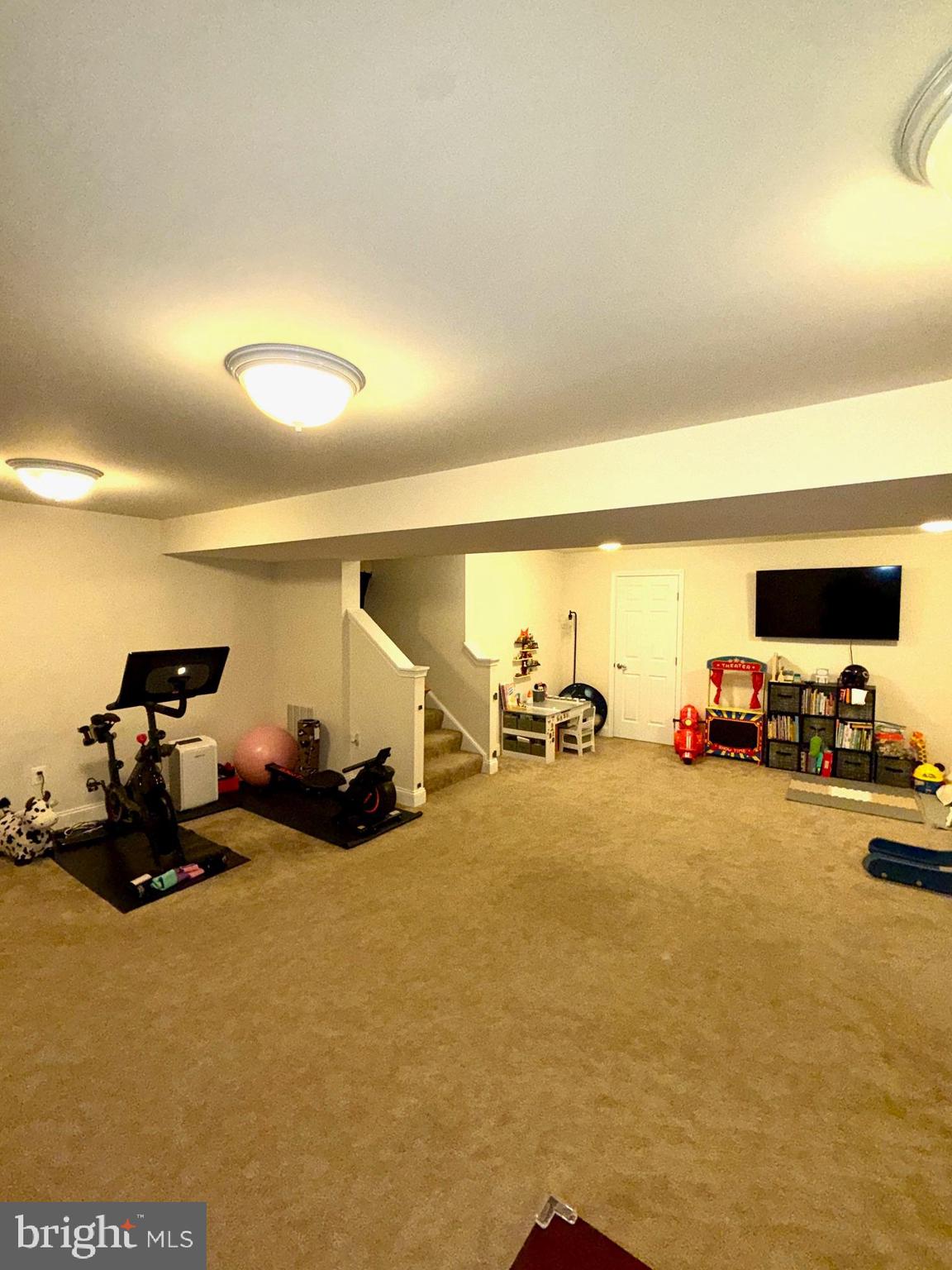 LEE'S PARKE - Residential