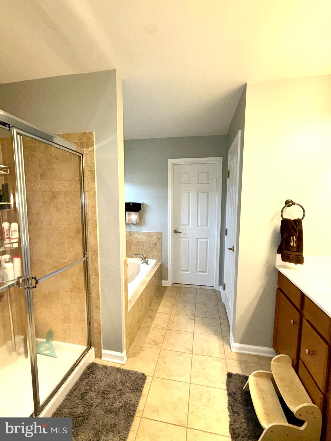 LEE'S PARKE - Residential