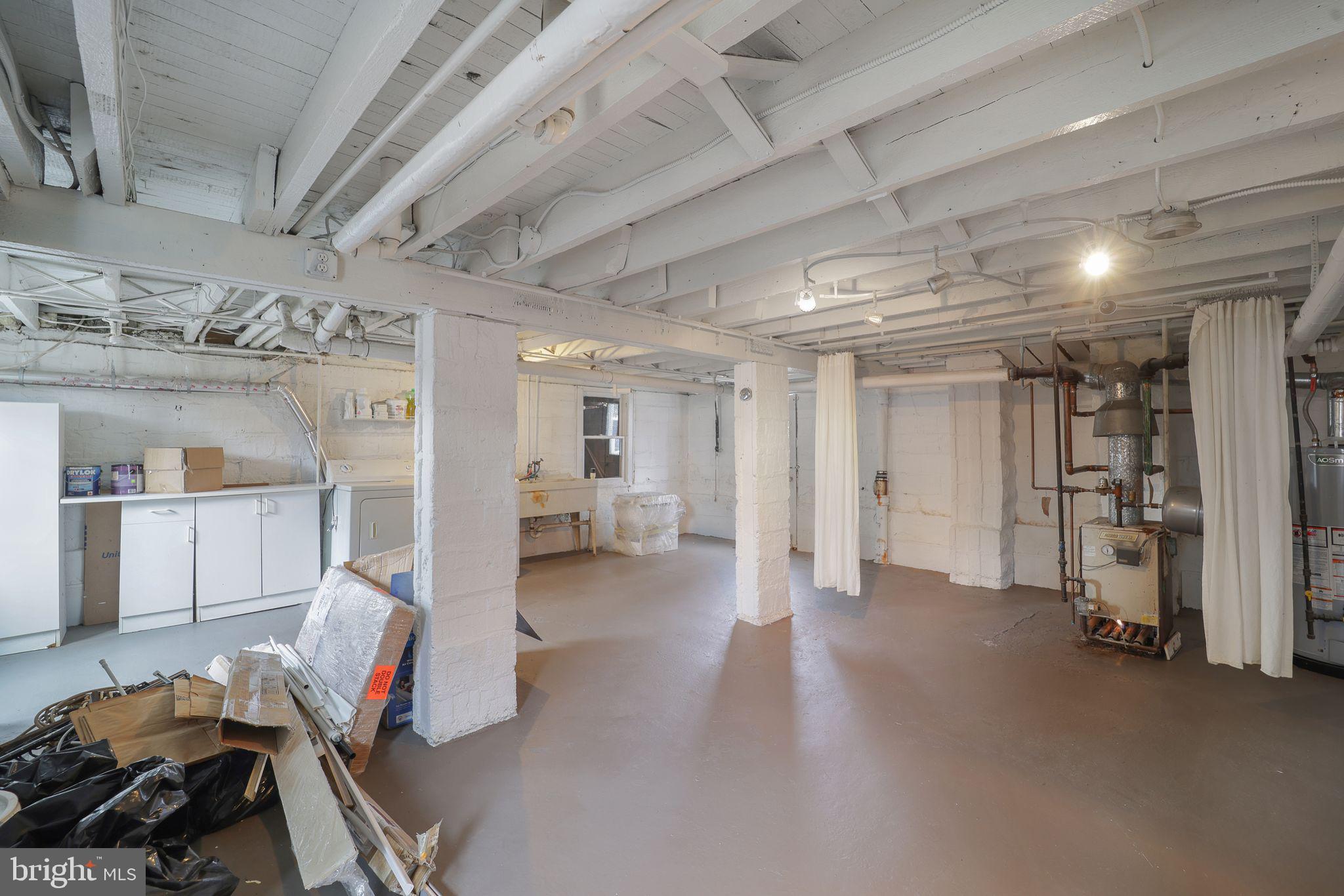 RIVERDALE PARK - Residential Lease