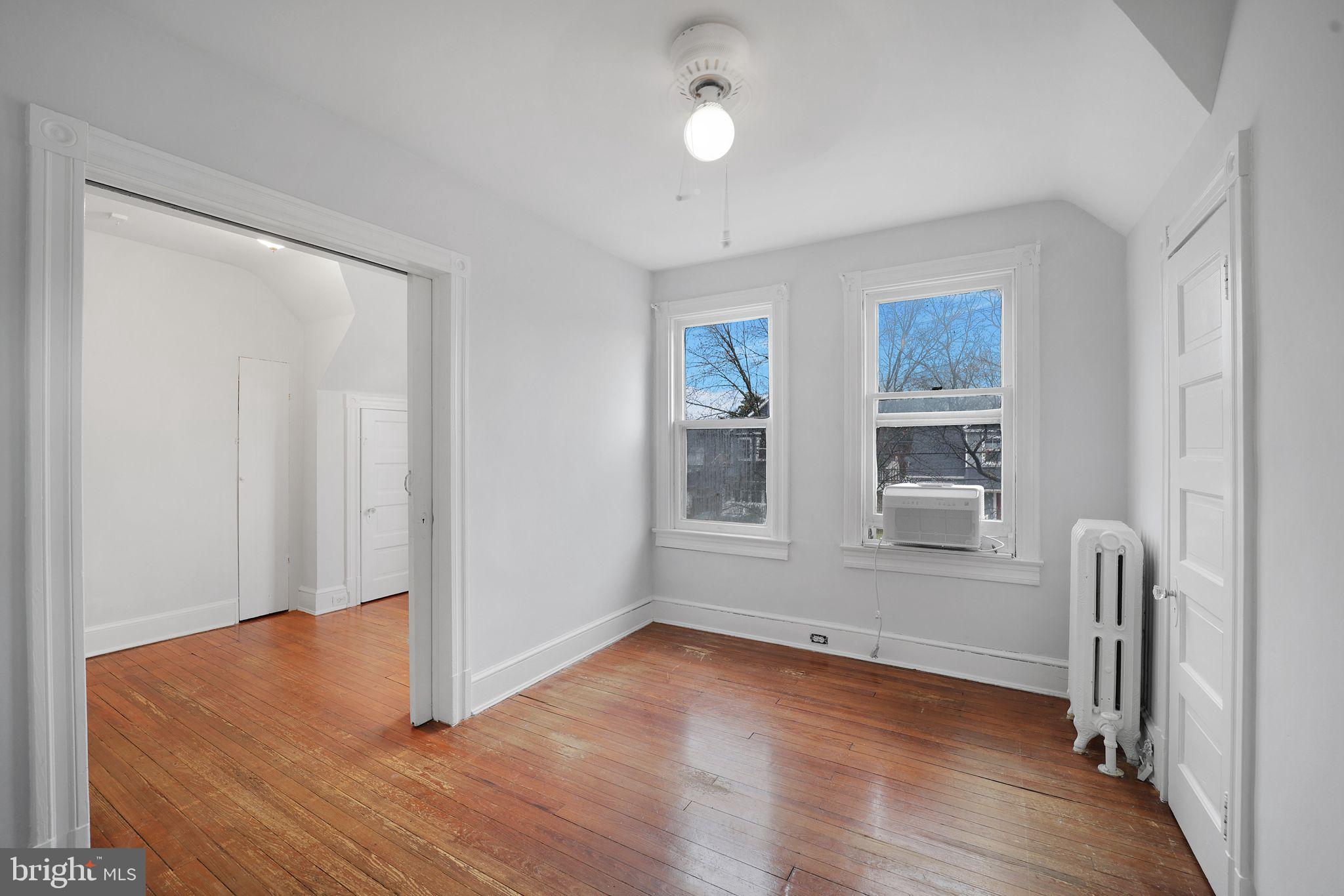 RIVERDALE PARK - Residential Lease