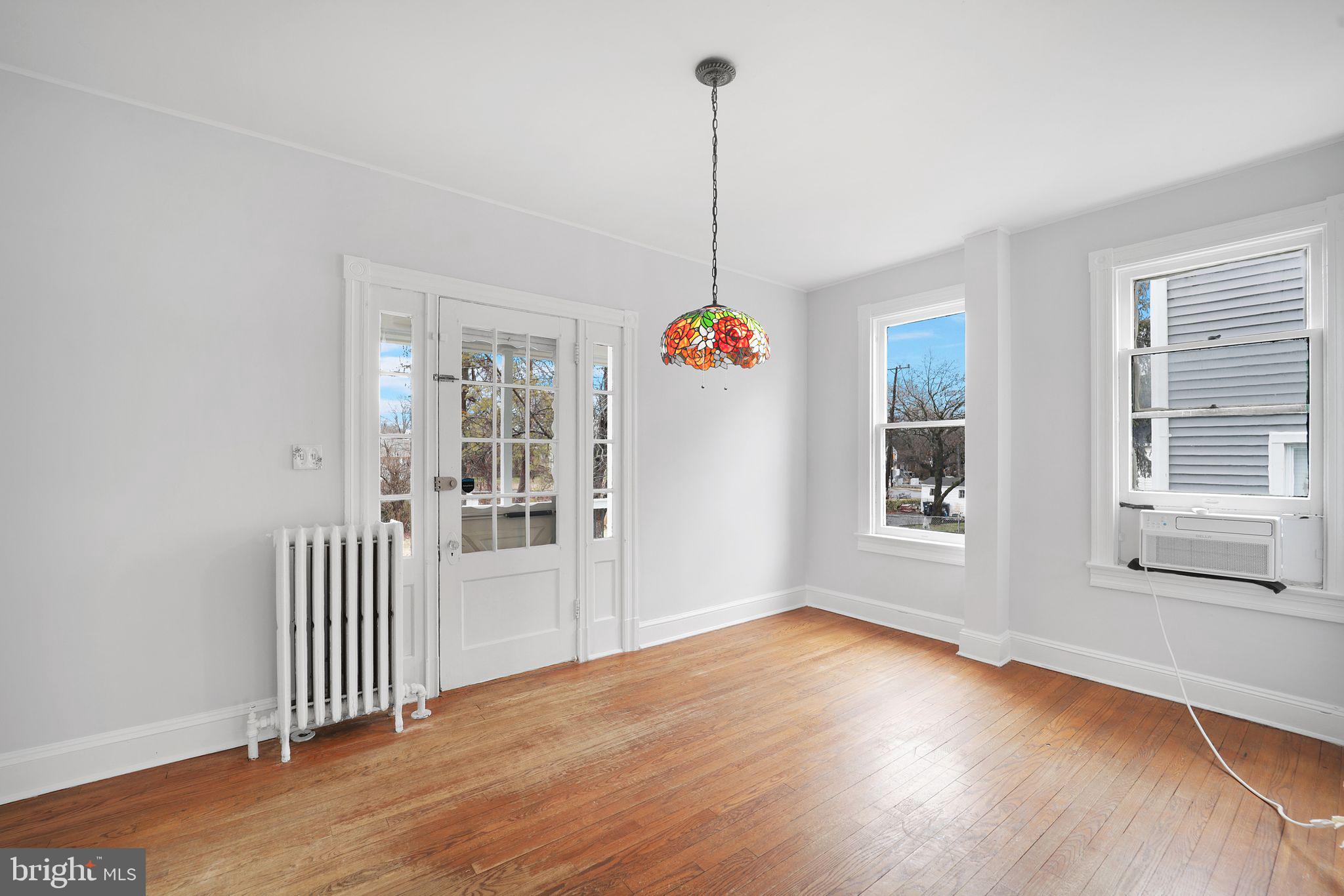 RIVERDALE PARK - Residential Lease