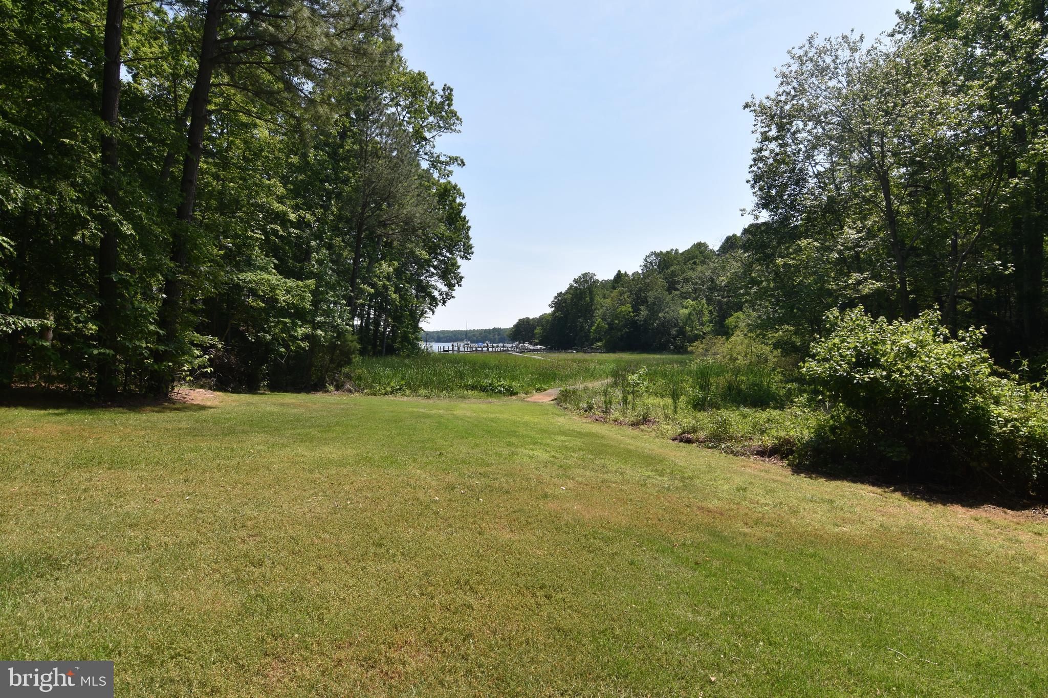 ST LEONARD SHORES - Residential