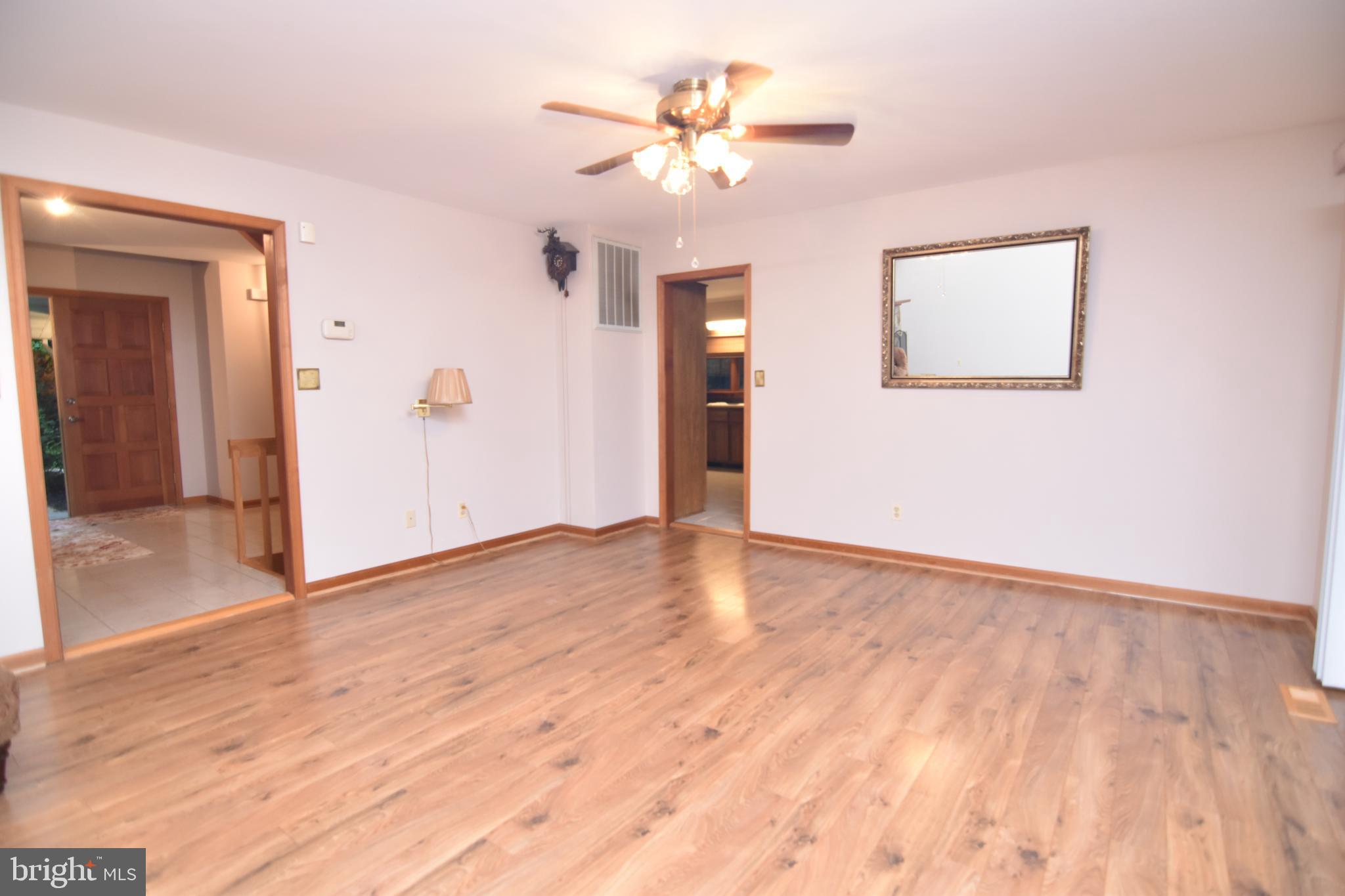 ST LEONARD SHORES - Residential