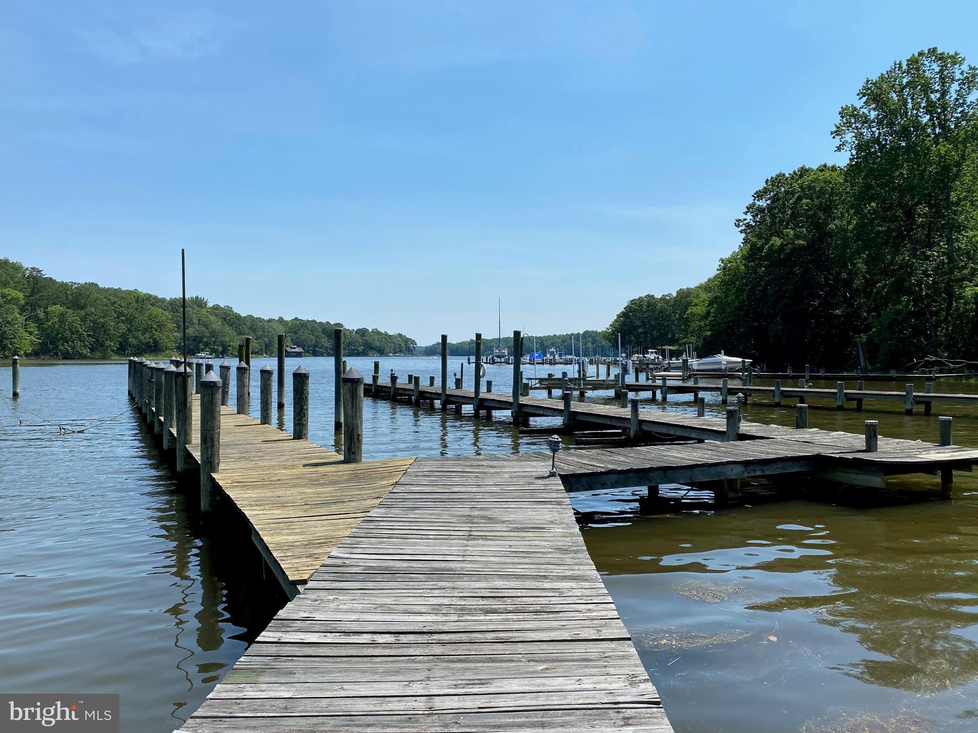 ST LEONARD SHORES - Residential