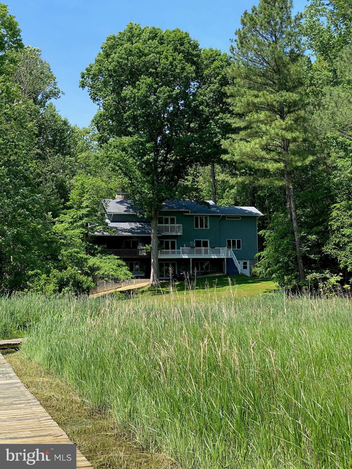 ST LEONARD SHORES - Residential