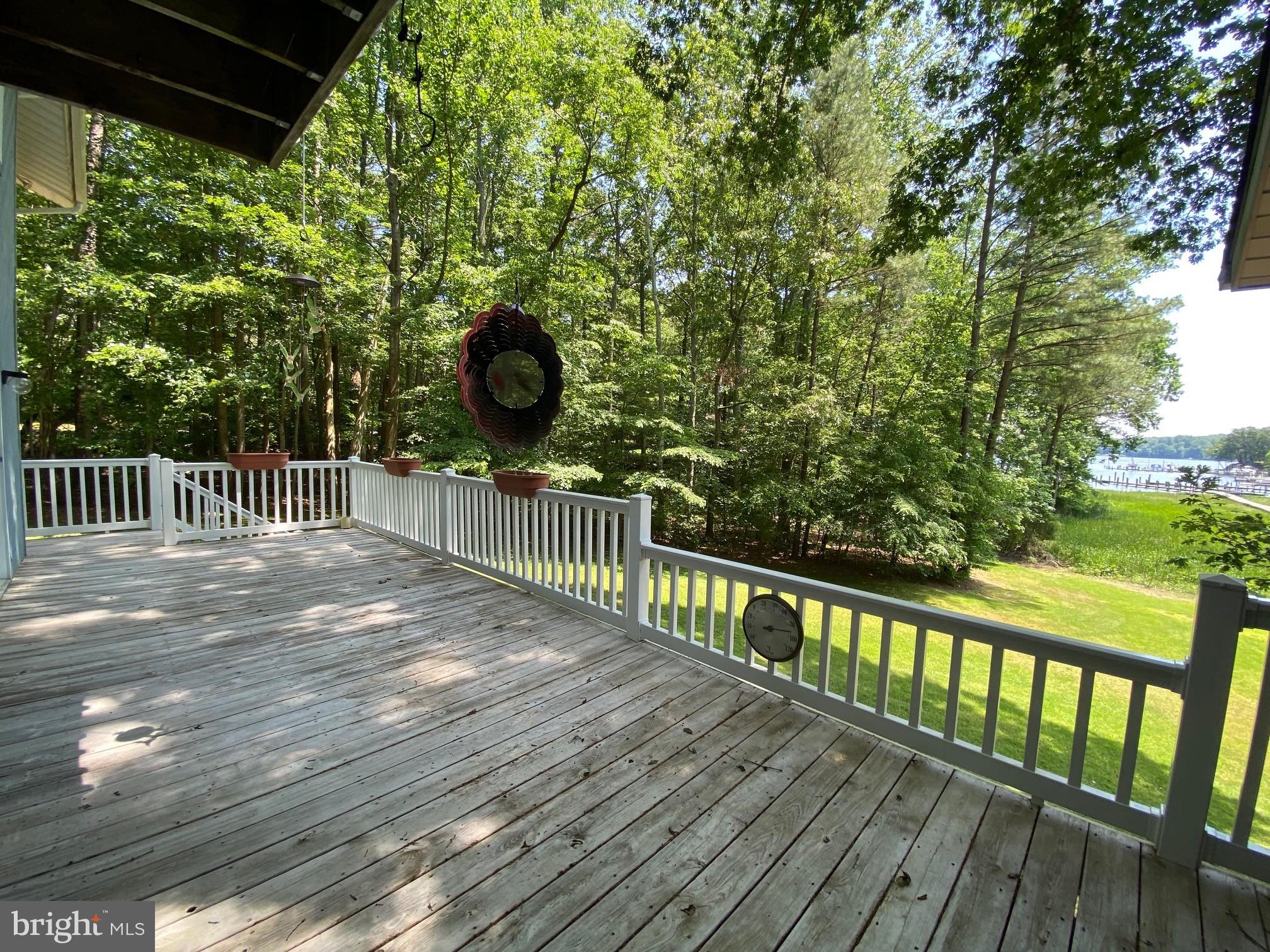 ST LEONARD SHORES - Residential