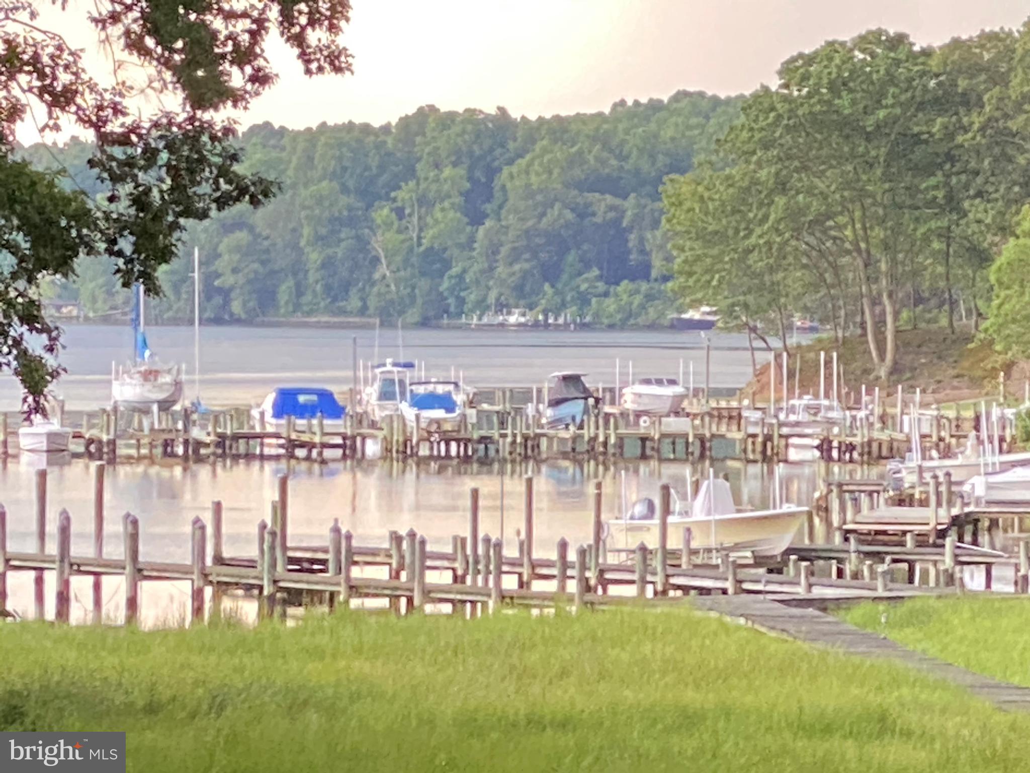 ST LEONARD SHORES - Residential