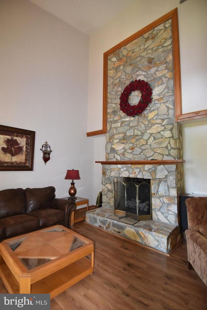 ST LEONARD SHORES - Residential