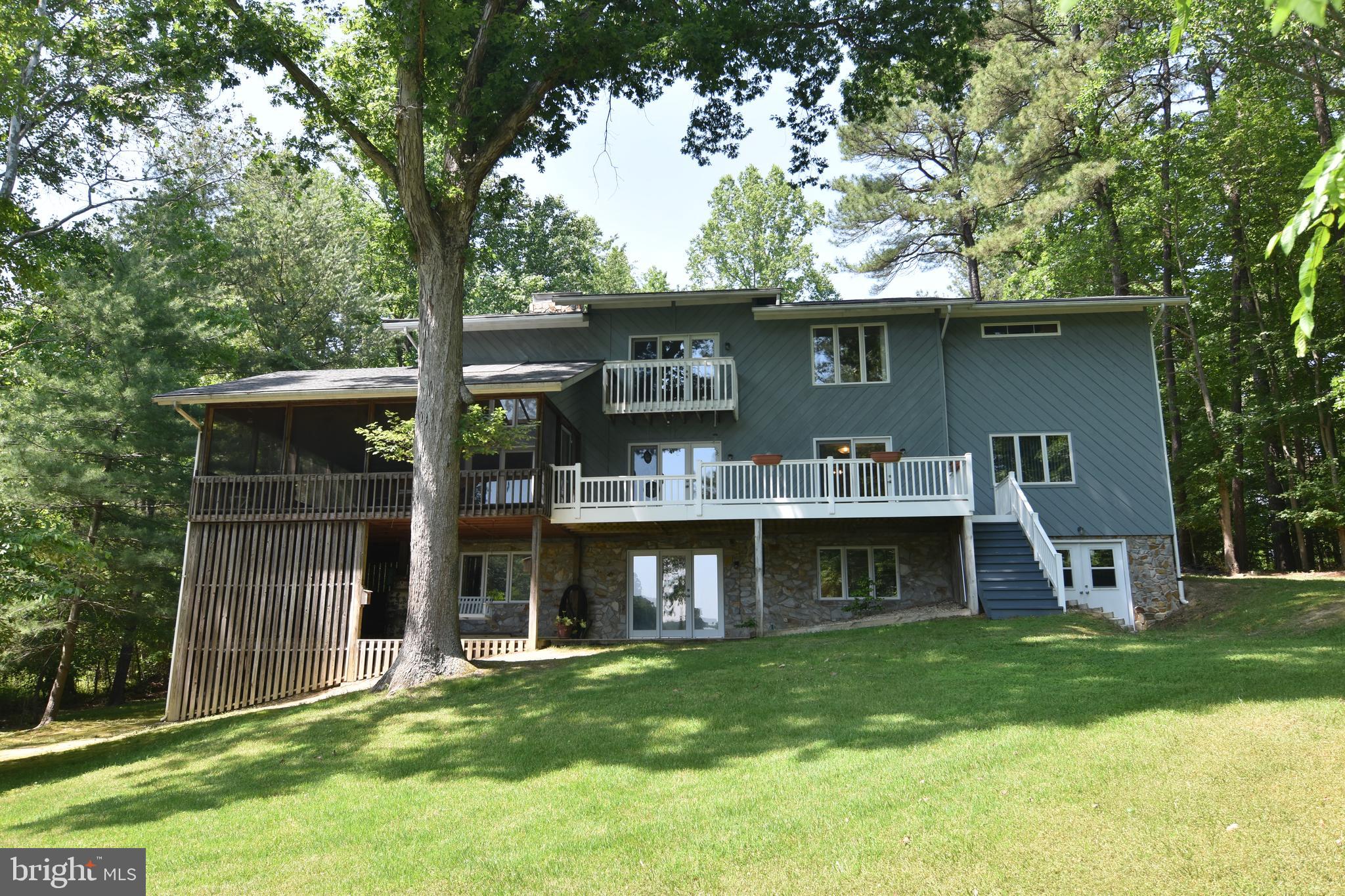 ST LEONARD SHORES - Residential