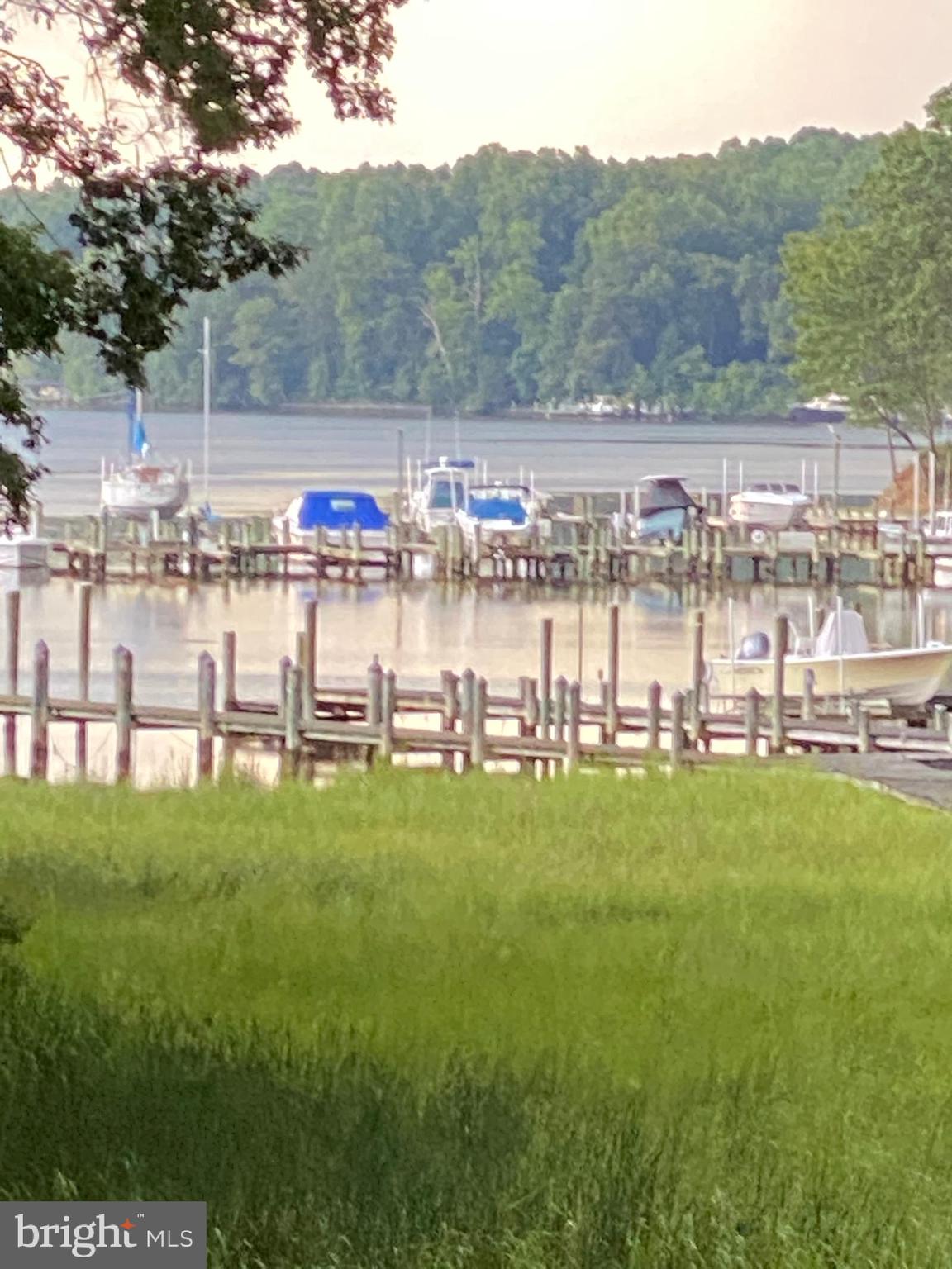 ST LEONARD SHORES - Residential