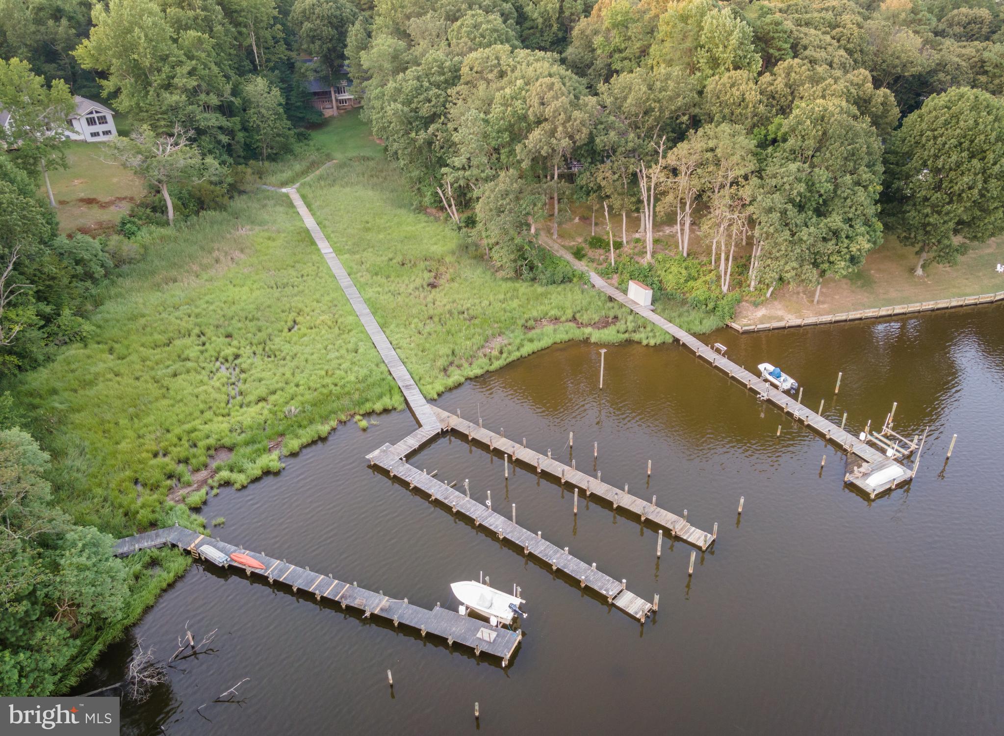 ST LEONARD SHORES - Residential