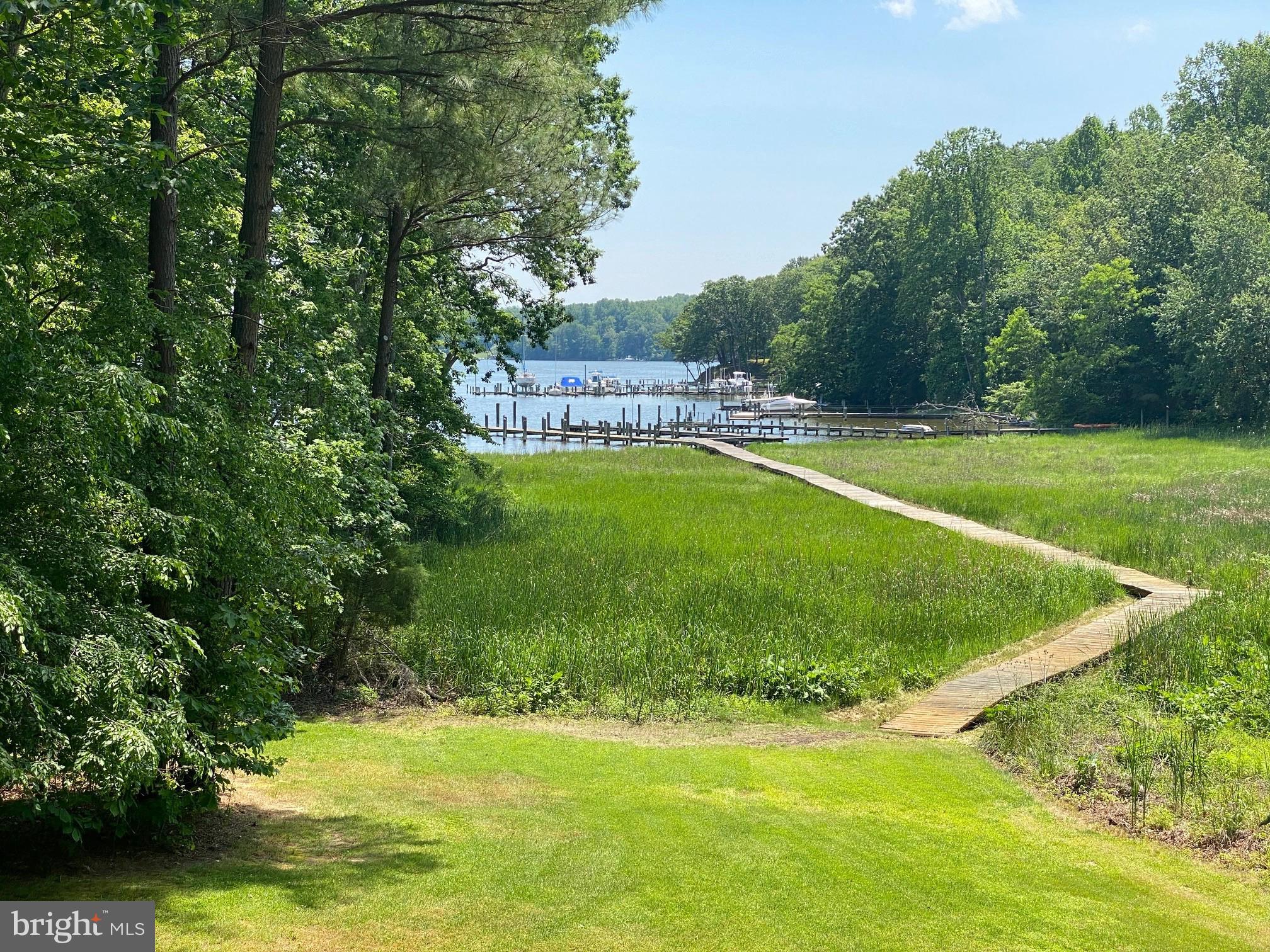 ST LEONARD SHORES - Residential