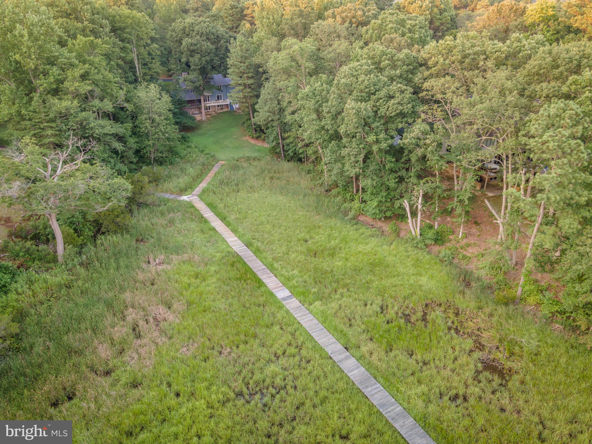 ST LEONARD SHORES - Residential