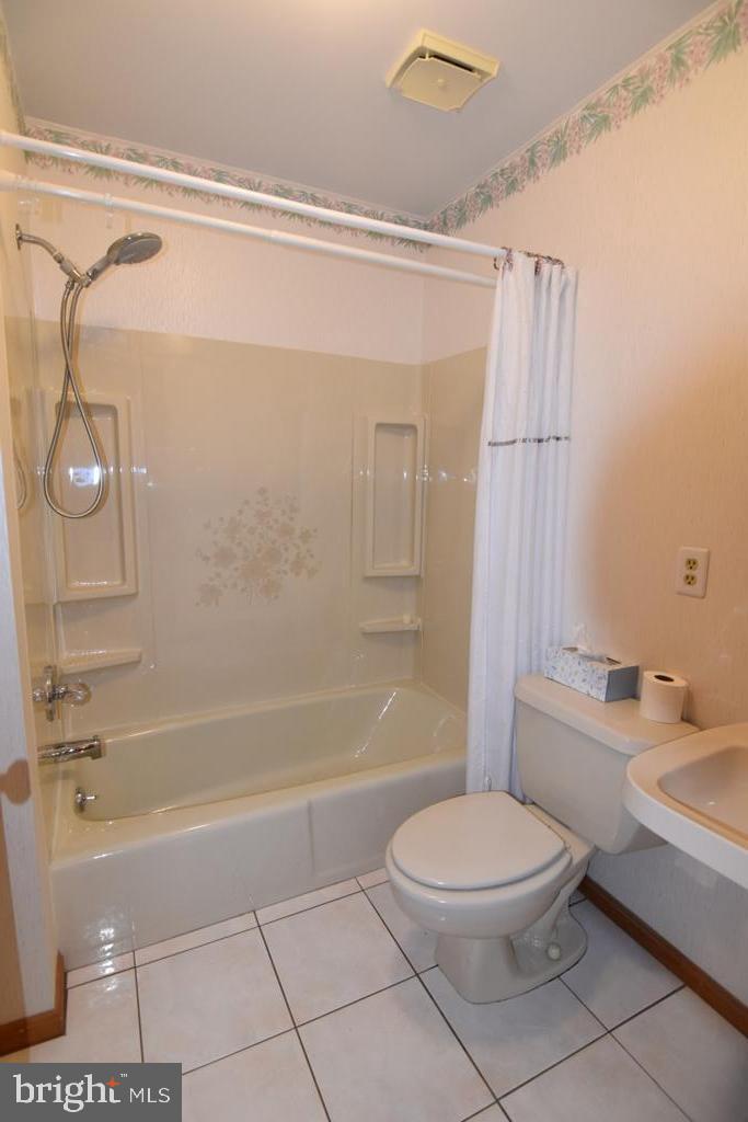 ST LEONARD SHORES - Residential