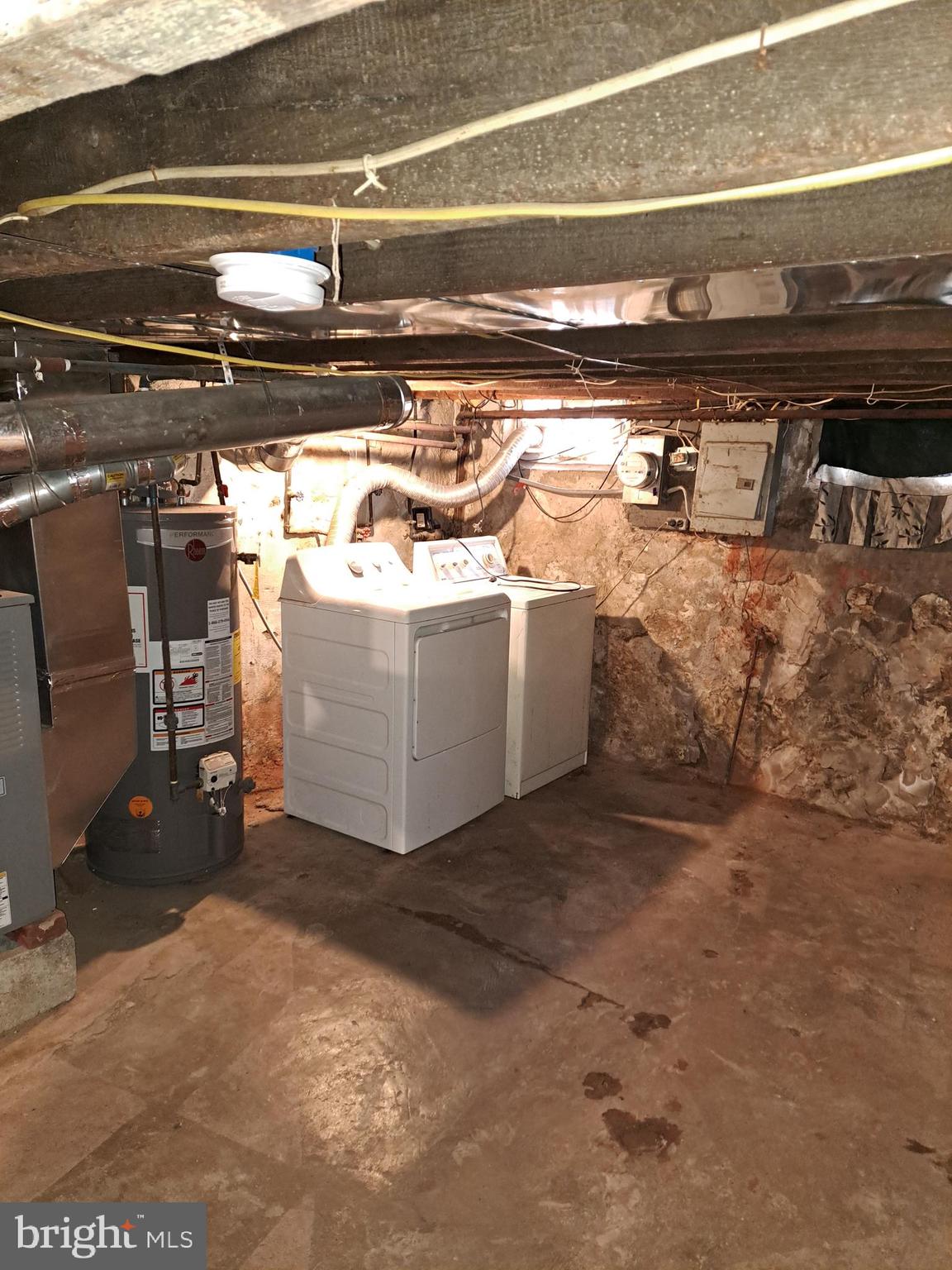 KENSINGTON - Residential Lease