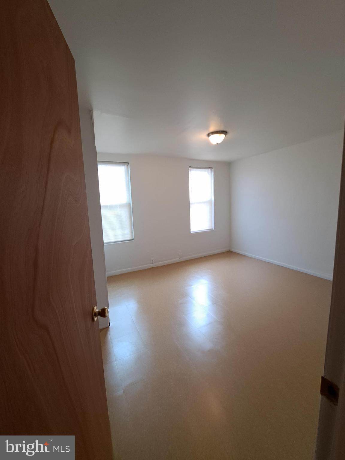 KENSINGTON - Residential Lease