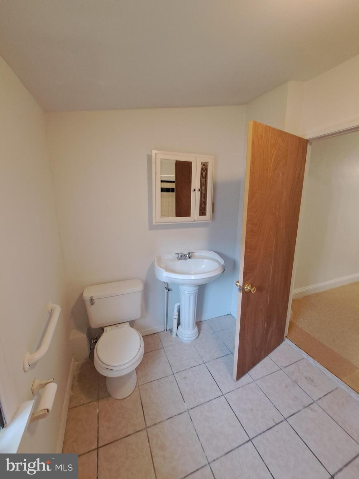 KENSINGTON - Residential Lease