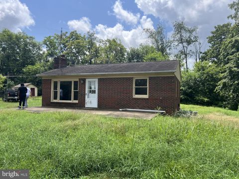 Photo of 14220 Chestnut Fork Rd, CULPEPER, VA 22701 (MLS # VACU2011672)