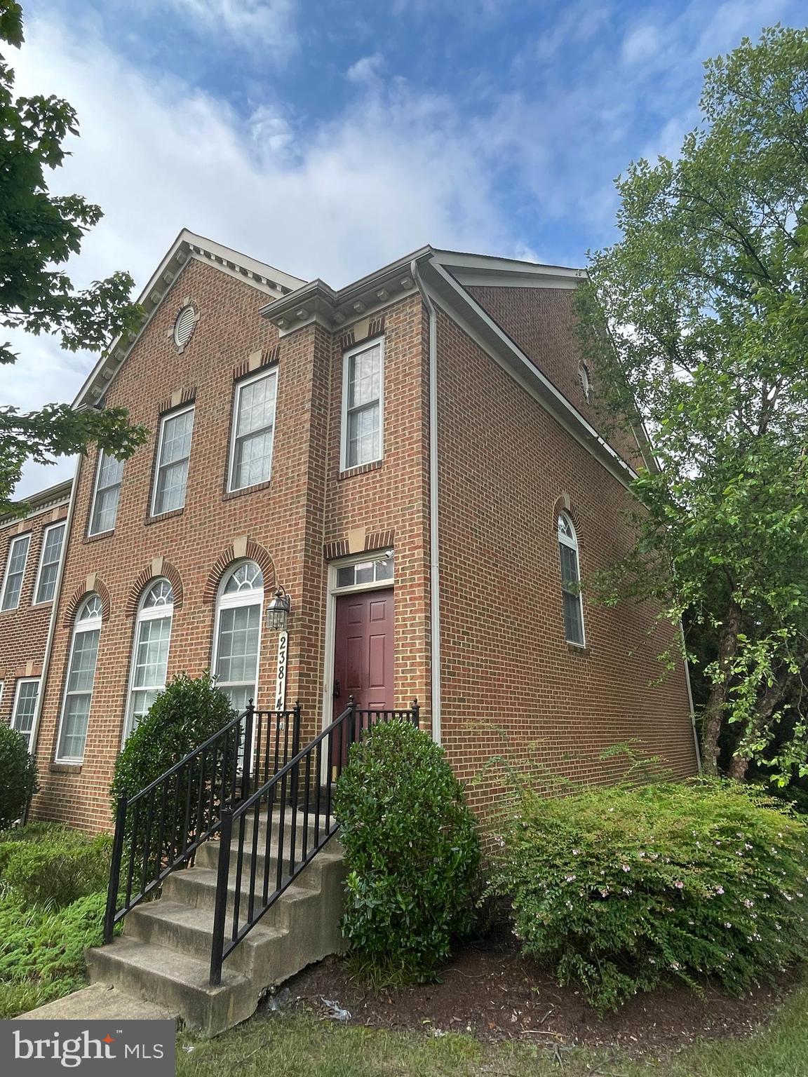 CLARKSBURG TOWN CENTER - Residential Lease