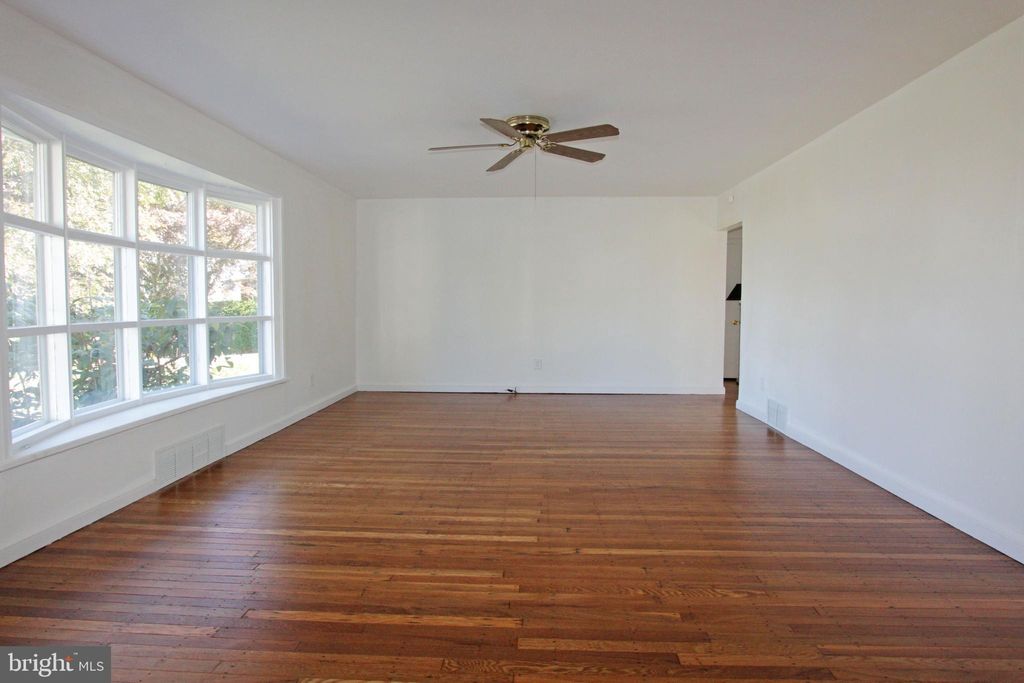 Photo of 3446 Commerce Avenue, BROOKHAVEN, PA 19015 (MLS # PADE2102404)