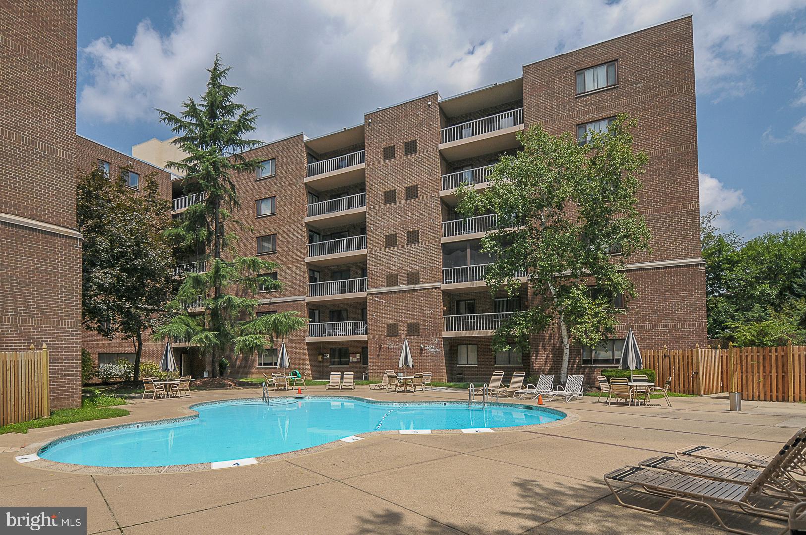 WYNNEWOOD - Residential