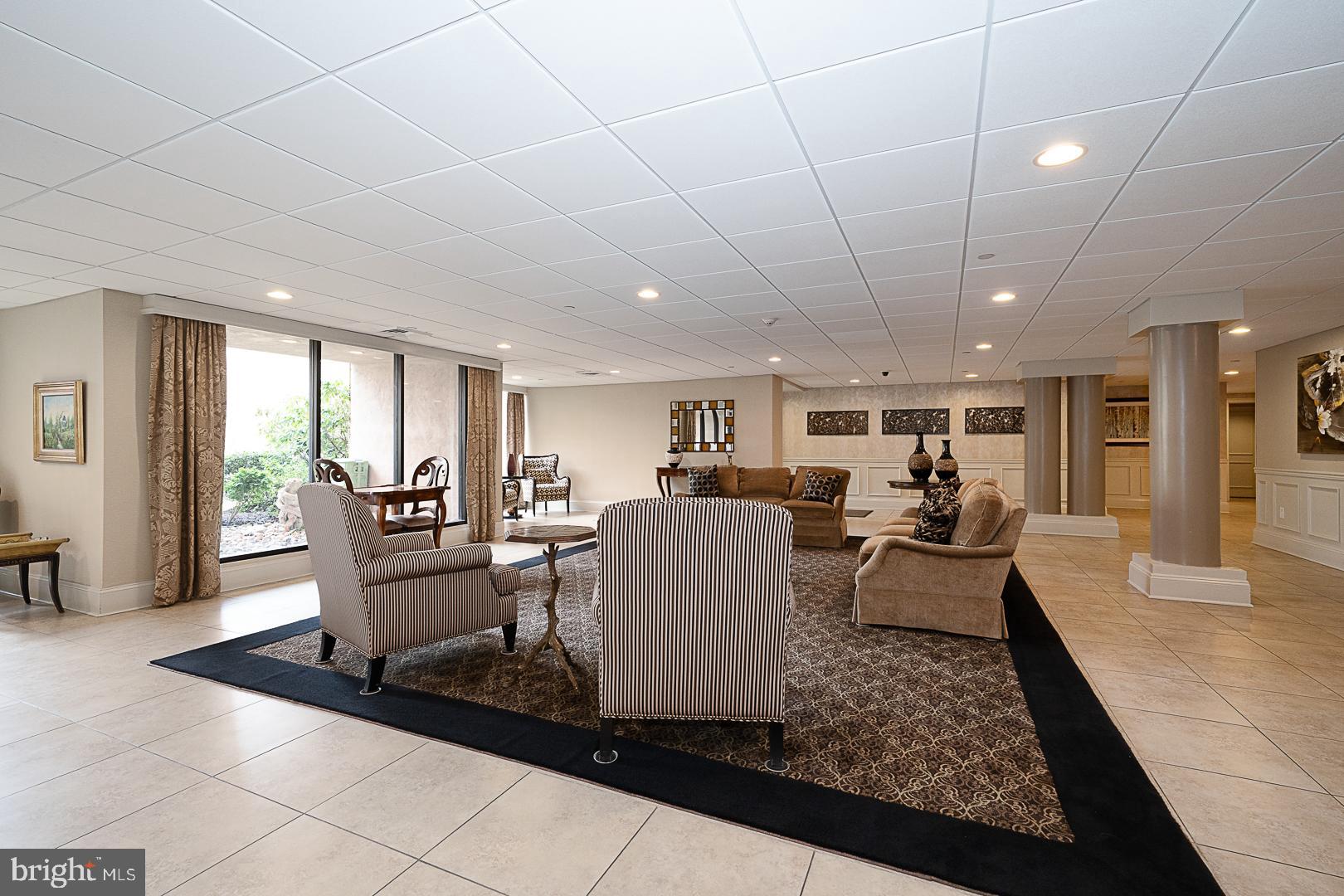 WYNNEWOOD - Residential