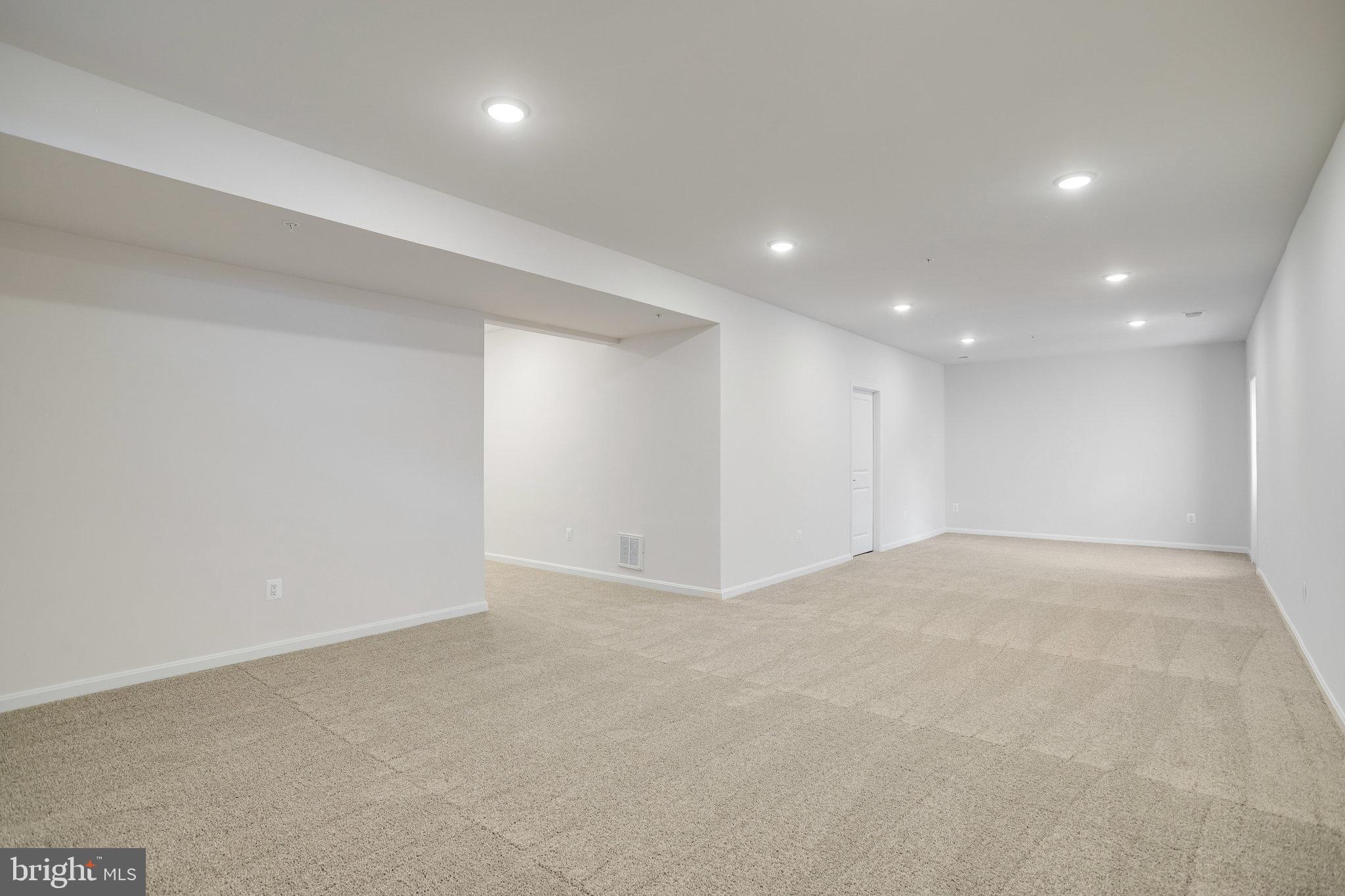 ROBERTS CROSSING - Residential