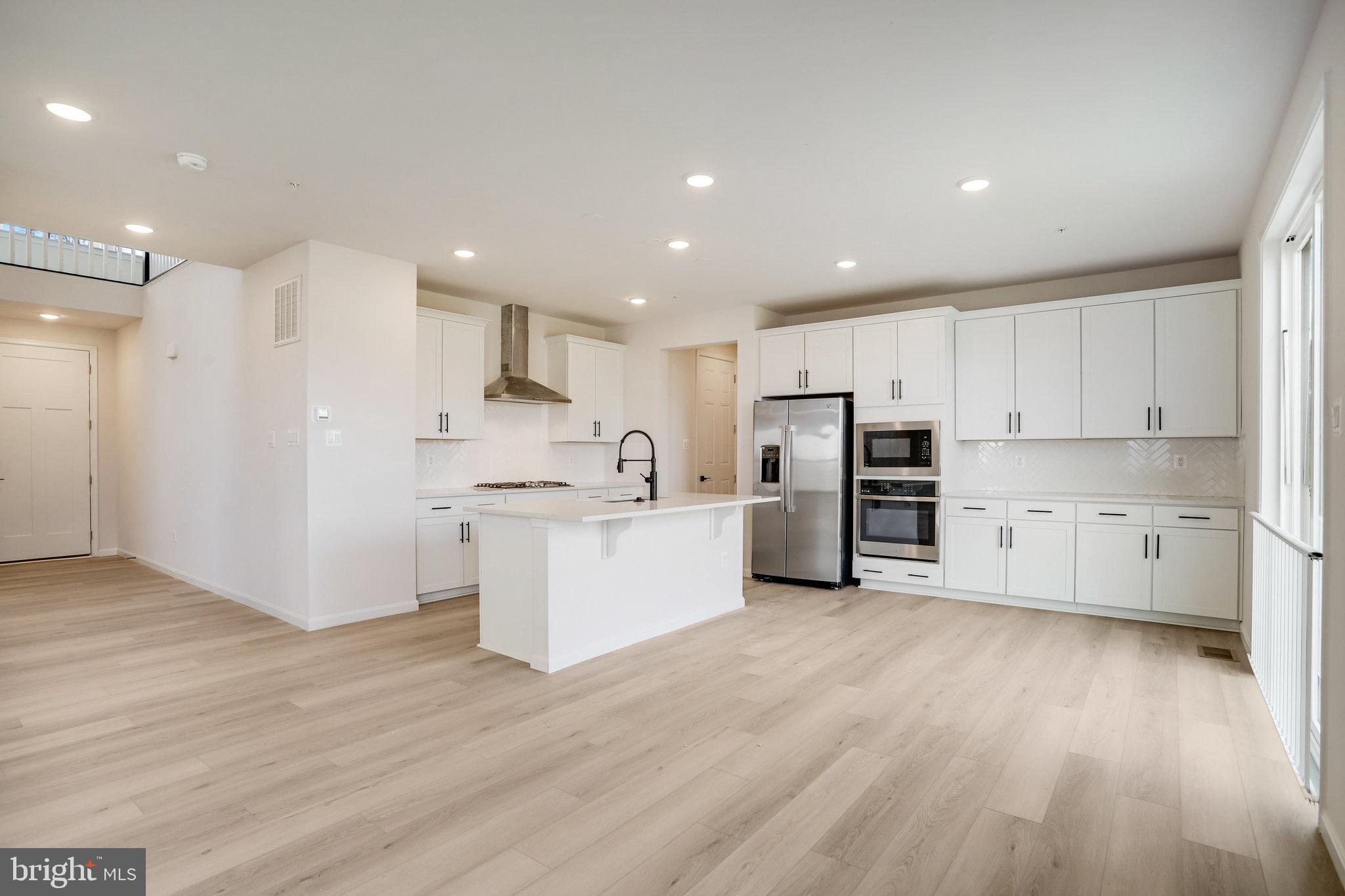 ROBERTS CROSSING - Residential