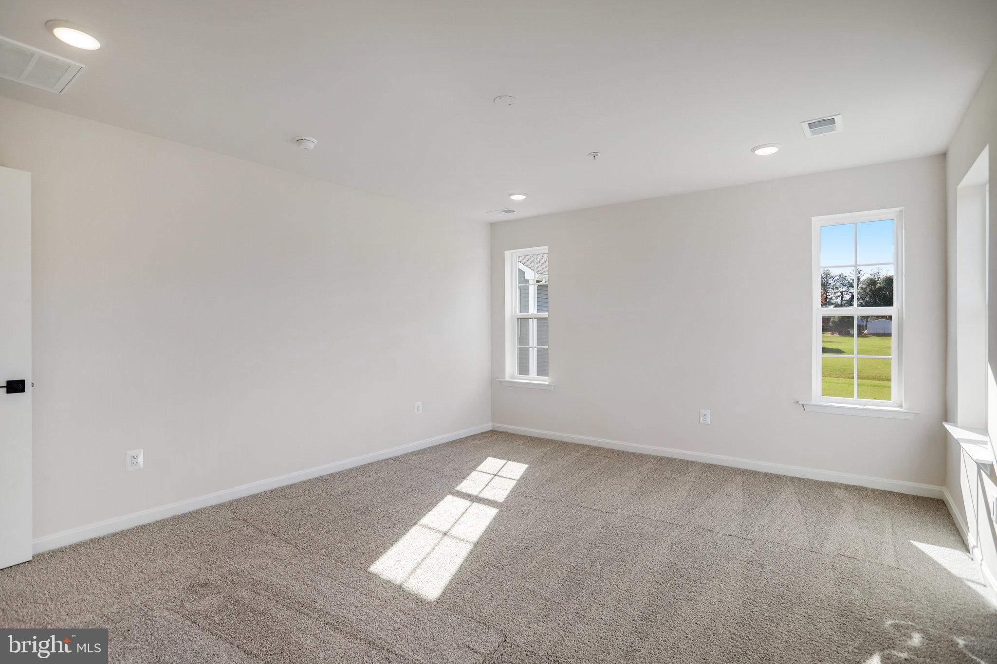 ROBERTS CROSSING - Residential