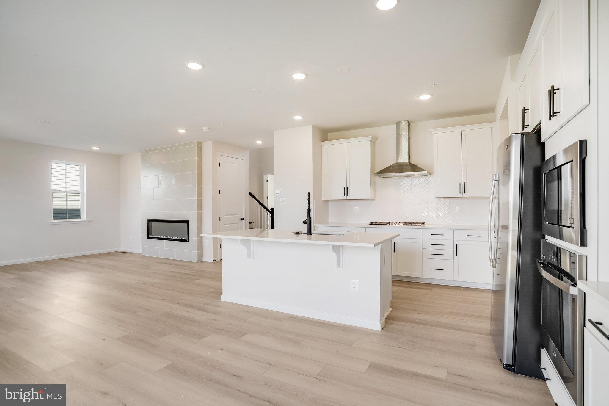 ROBERTS CROSSING - Residential