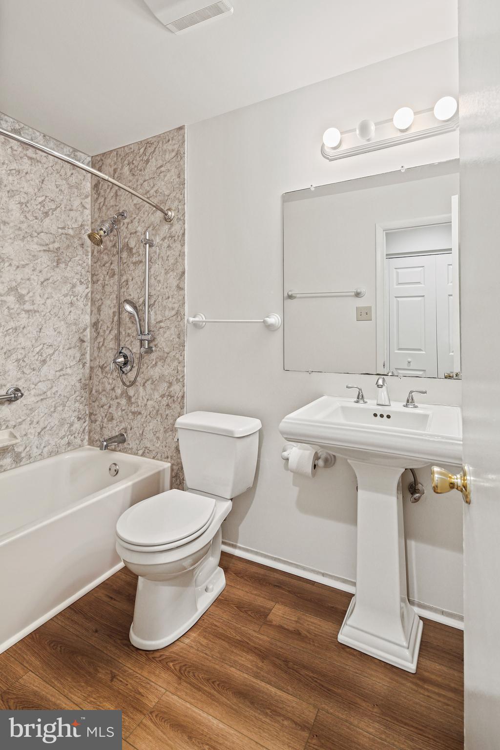 VILLAGE OF KINGS CONTRIVANCE - Residential