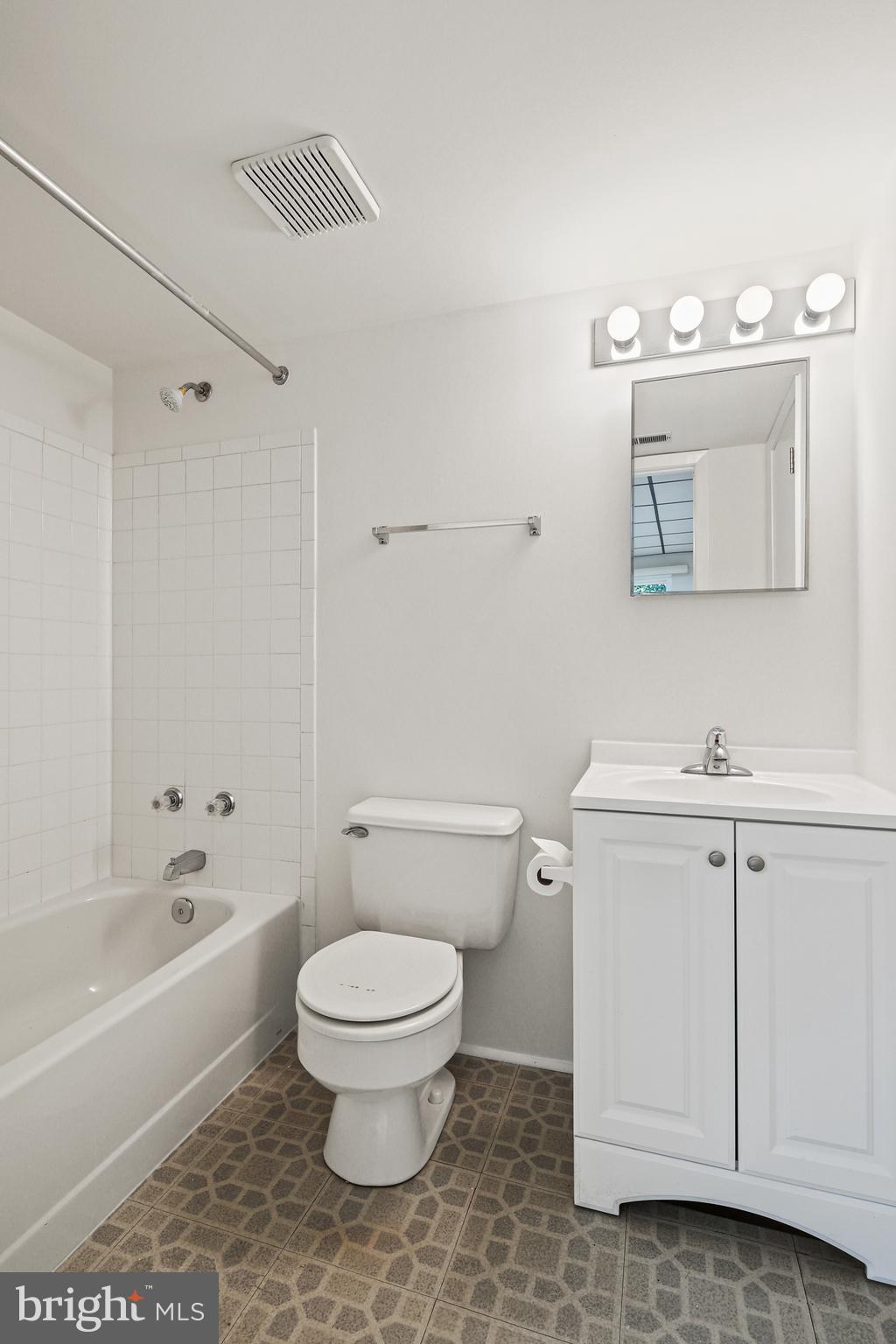 VILLAGE OF KINGS CONTRIVANCE - Residential