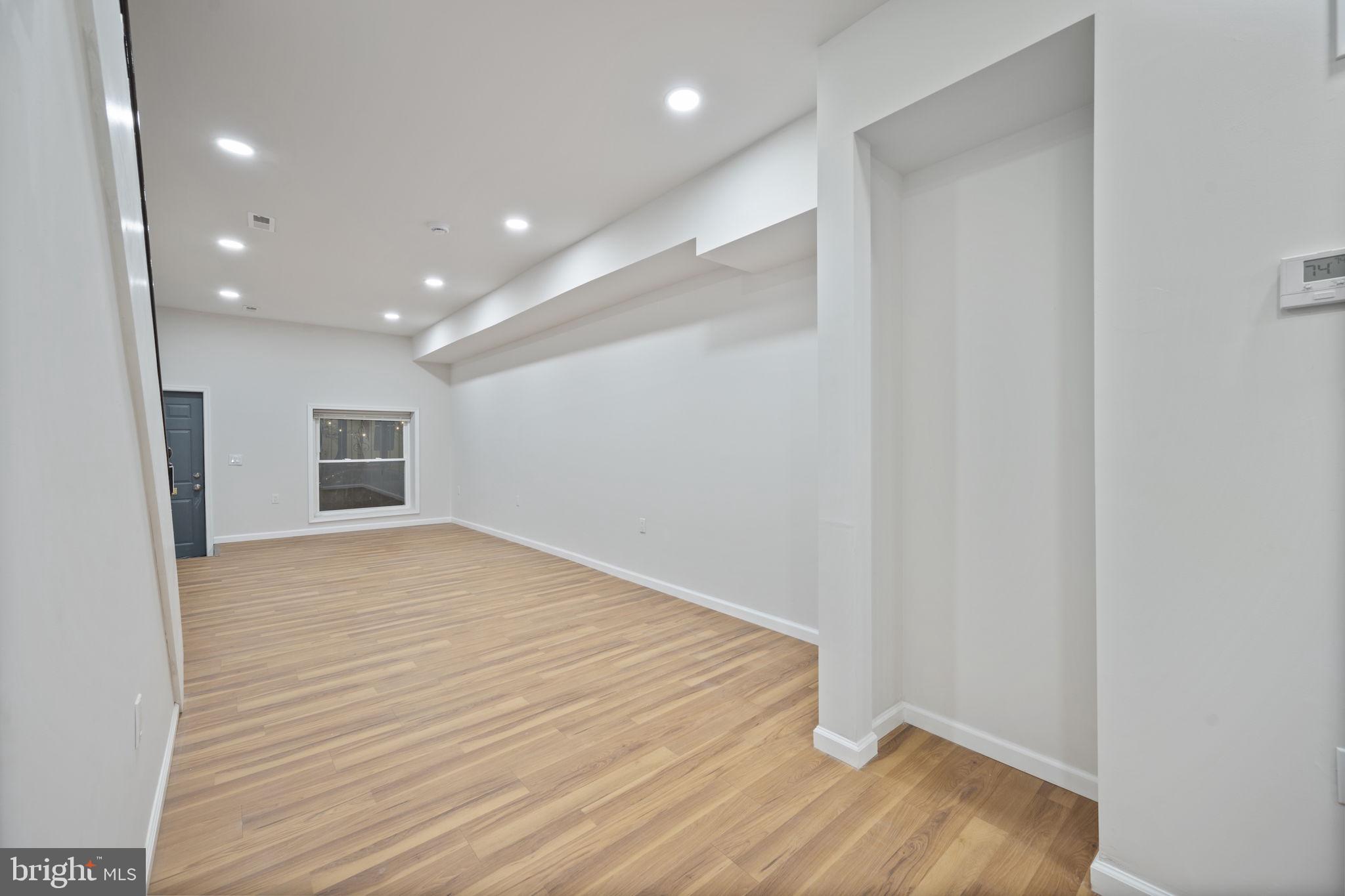 MIDDLE EAST - Residential