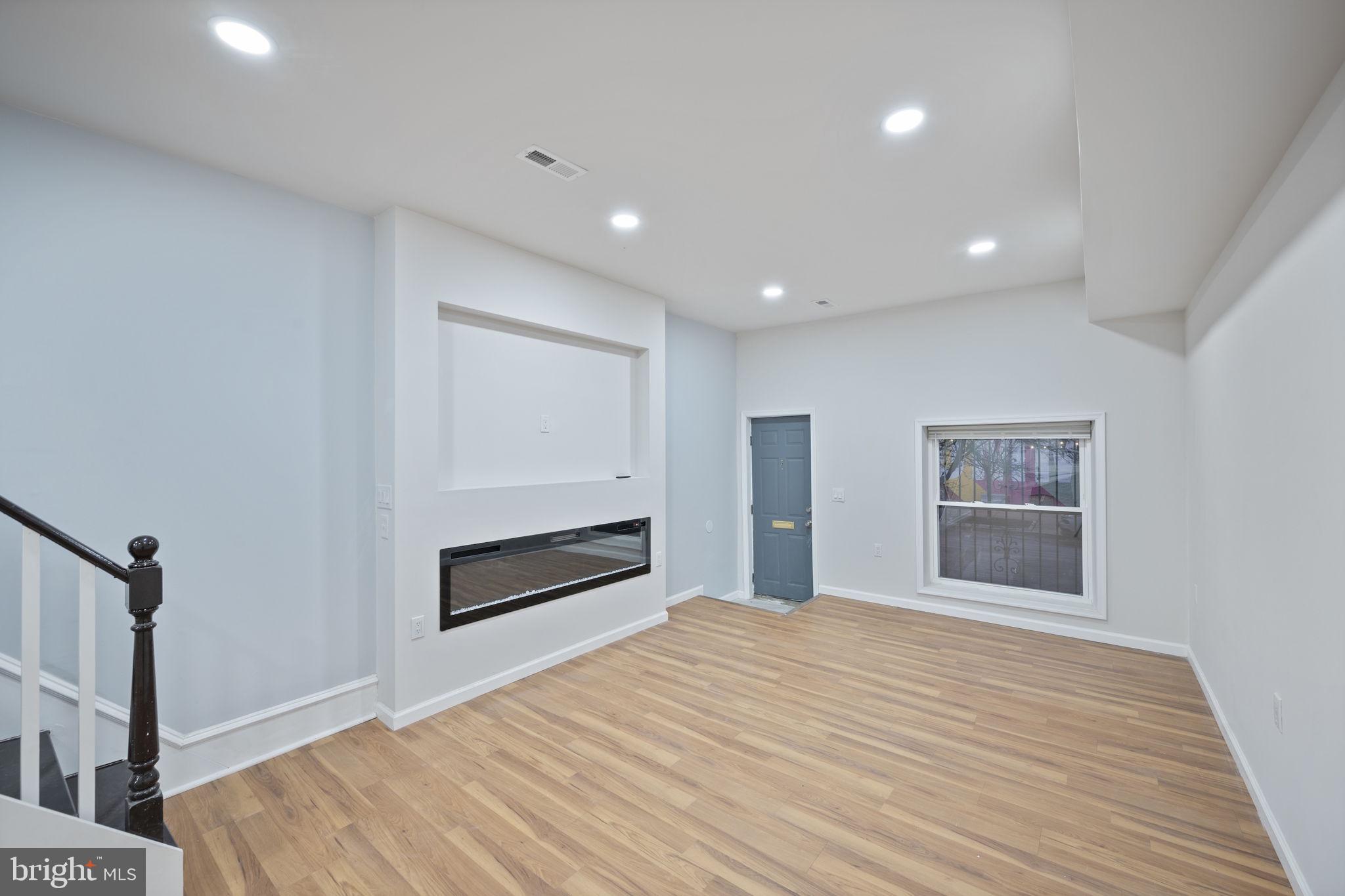 MIDDLE EAST - Residential