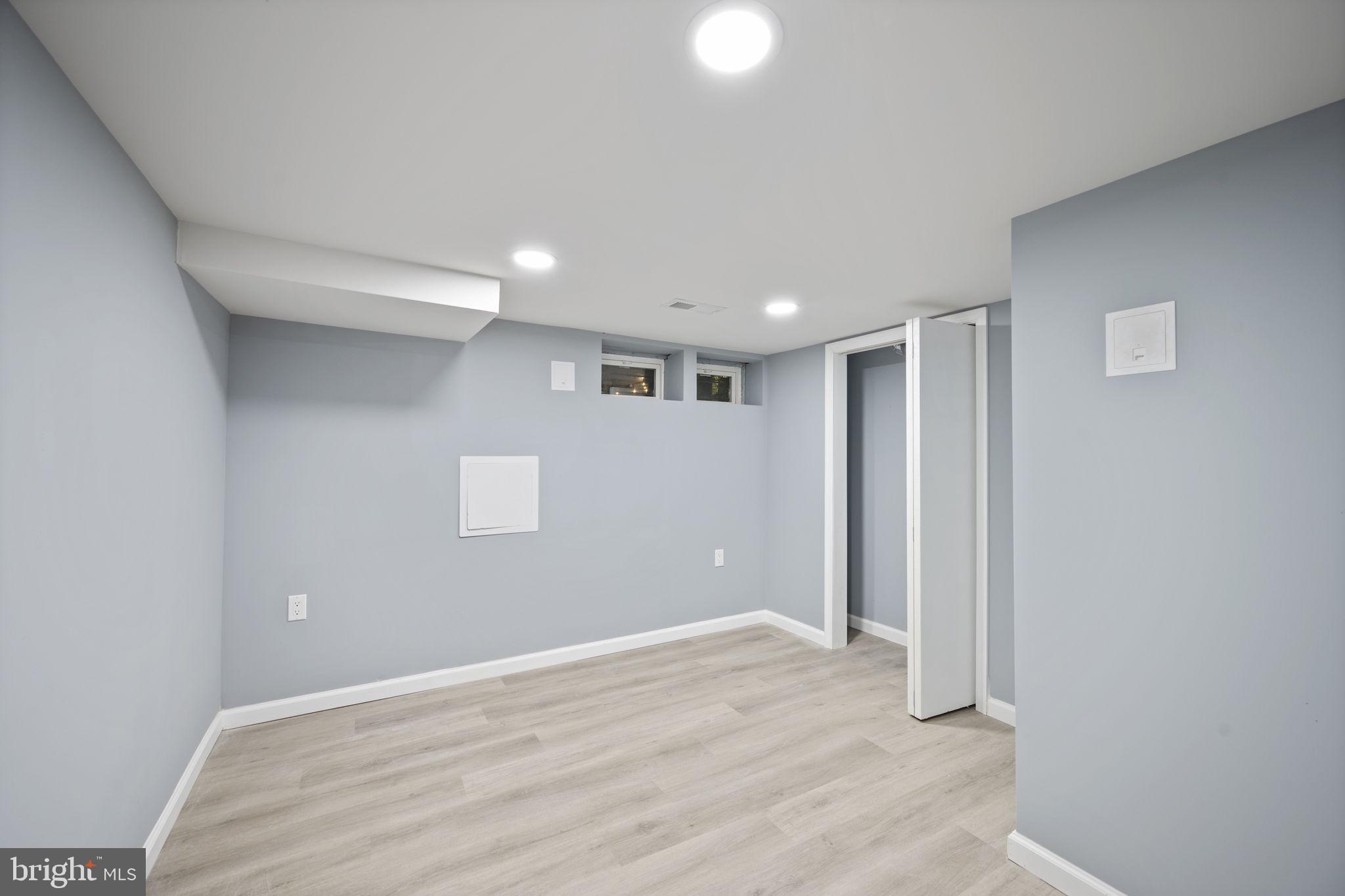 MIDDLE EAST - Residential