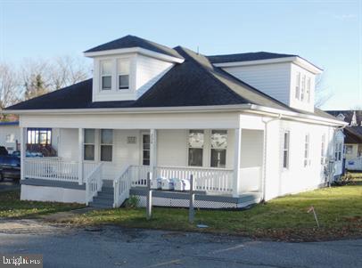 TOWN OF COLONIAL BEACH - Residential Lease