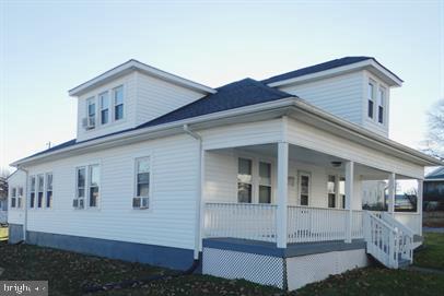 TOWN OF COLONIAL BEACH - Residential Lease