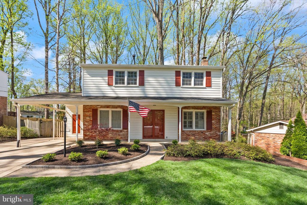 Photo of 4839 Red Fox Drive, ANNANDALE, VA 22003 (MLS # VAFX2302082)