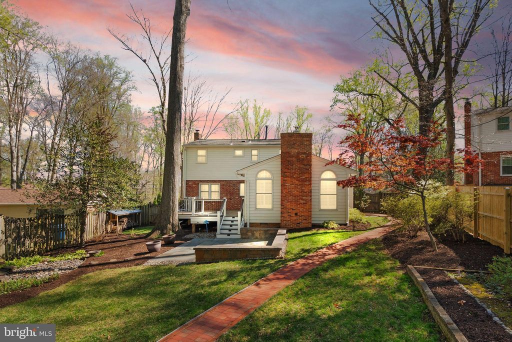 Photo of 4839 Red Fox Drive, ANNANDALE, VA 22003 (MLS # VAFX2302082)