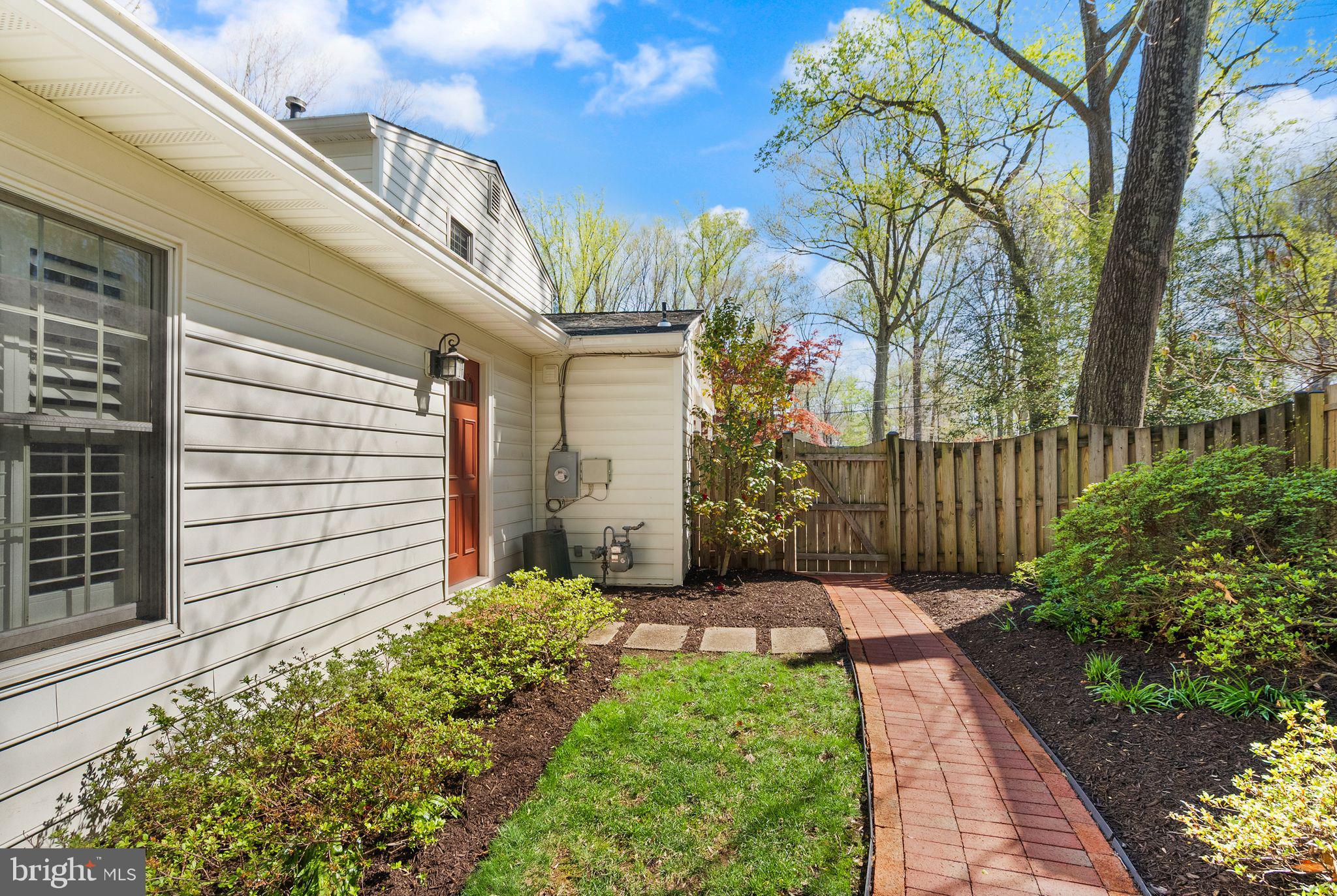 RED FOX FOREST - Residential