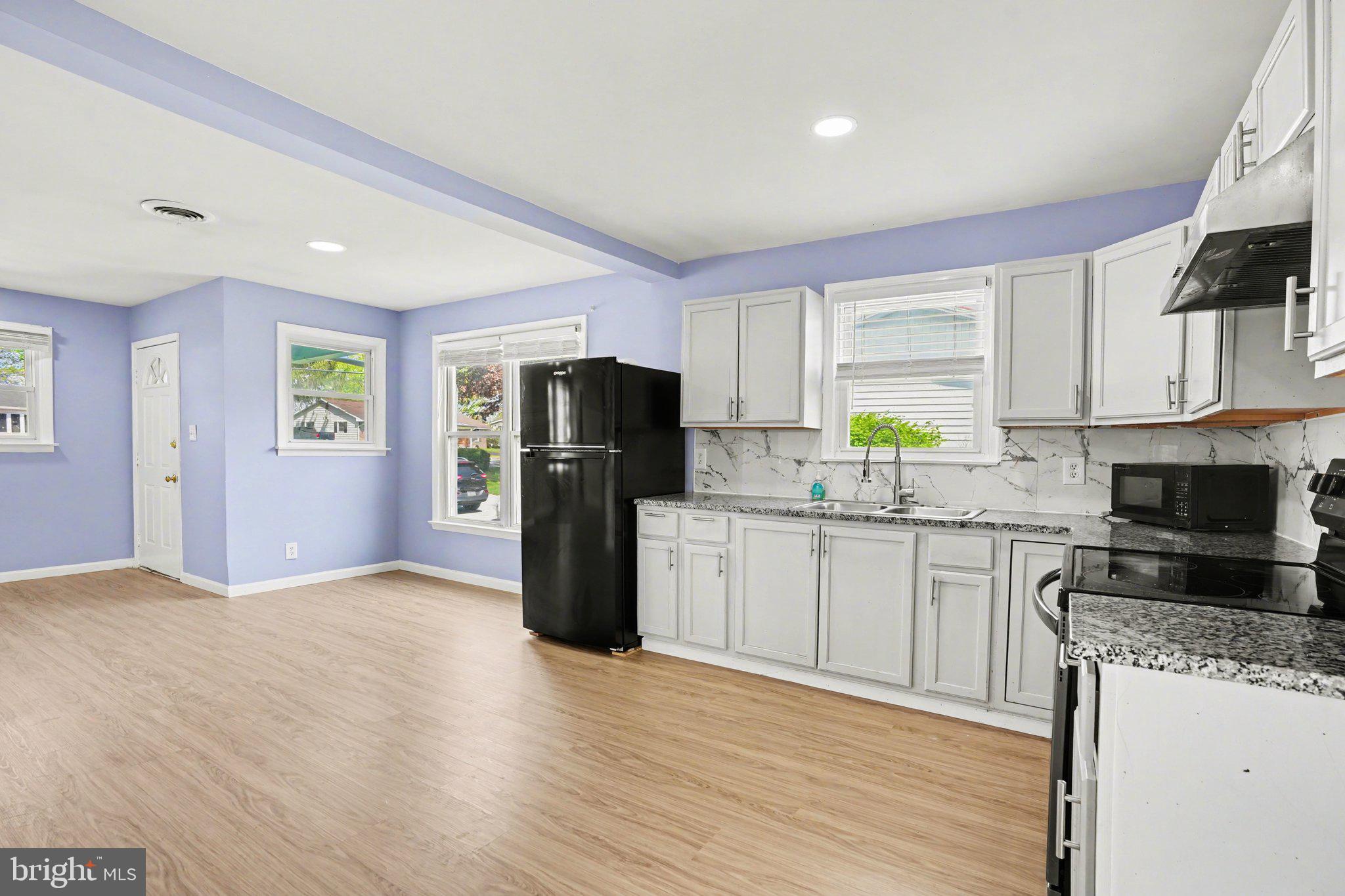 MOUNTAIN VIEW DEVELOPMENT - Residential