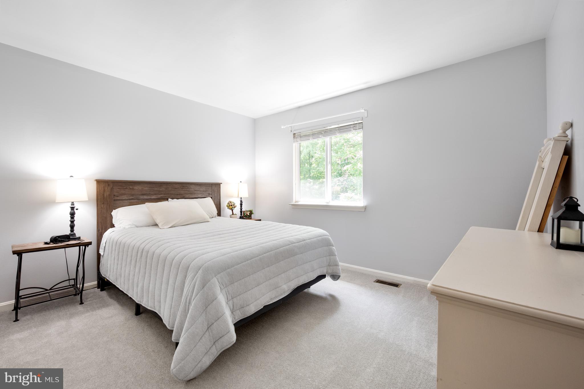 NEWPORT - Residential