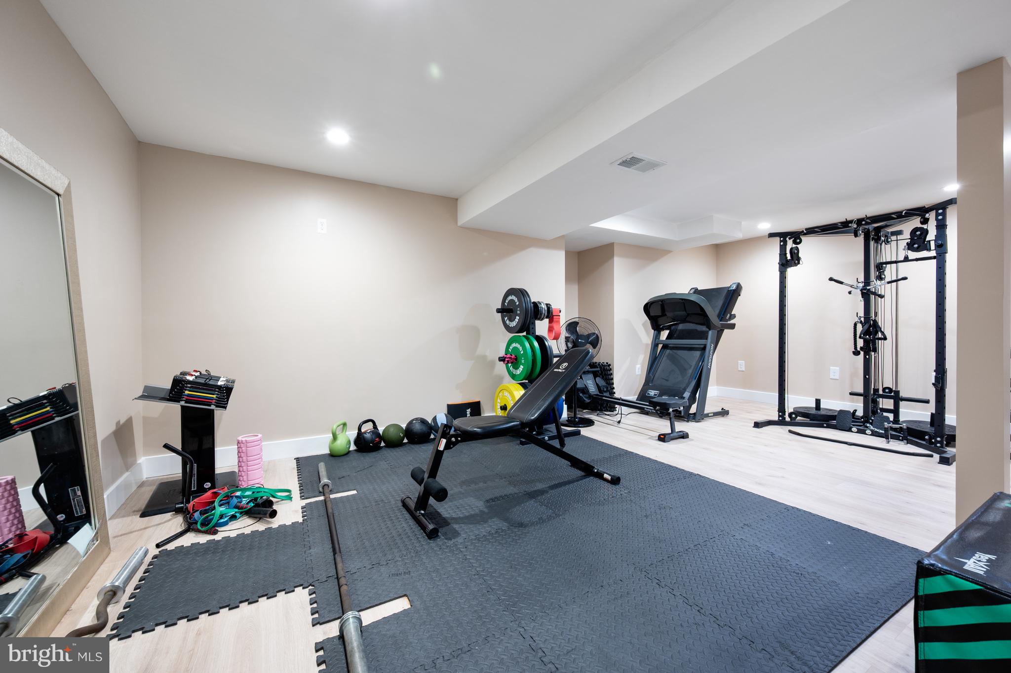 NEWPORT - Residential