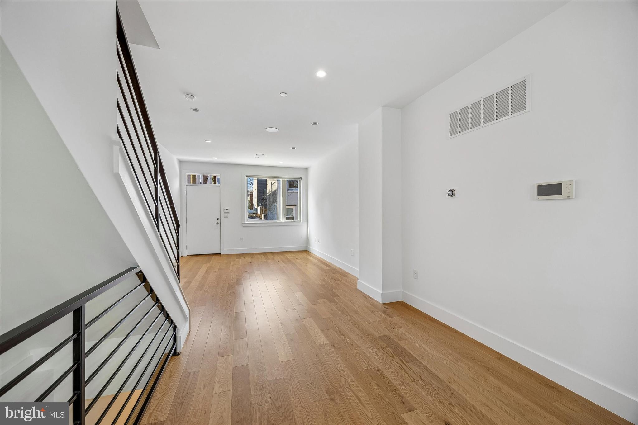 405 GREENWICH STREET