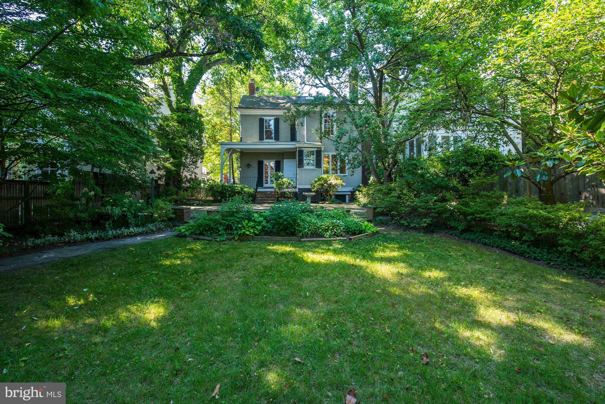 GEORGETOWN - Residential