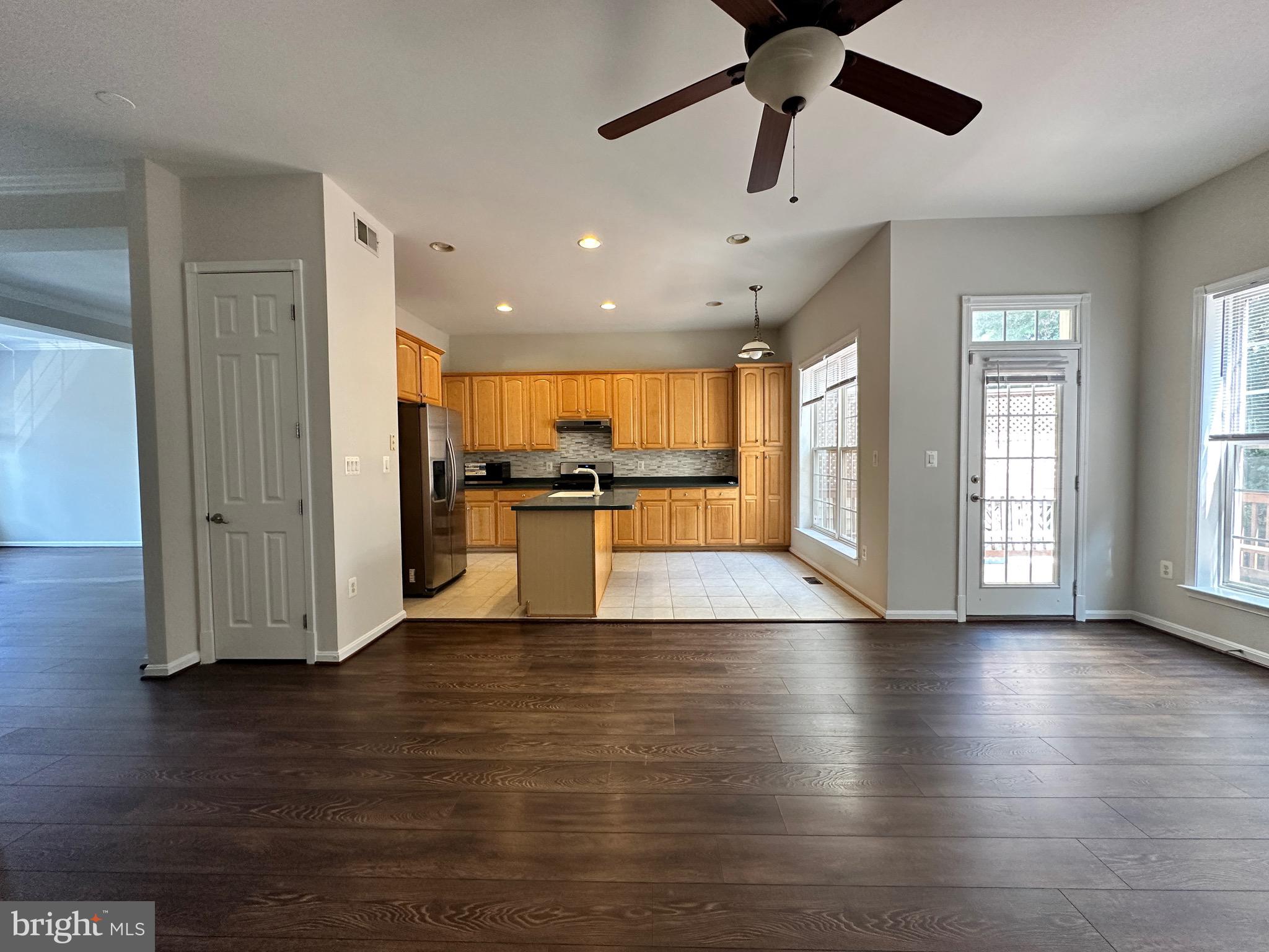 GREAT OAK - Residential Lease