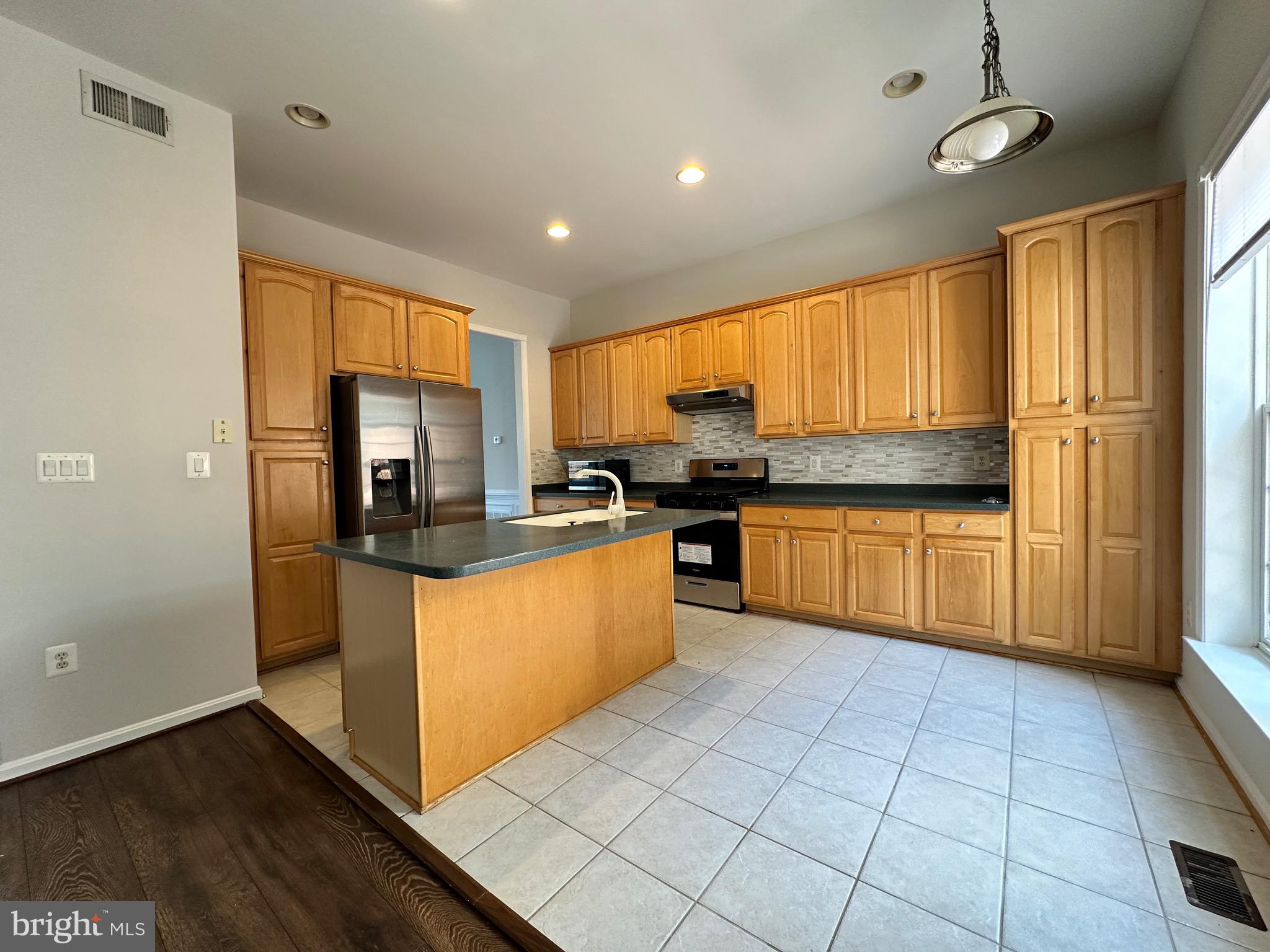GREAT OAK - Residential Lease