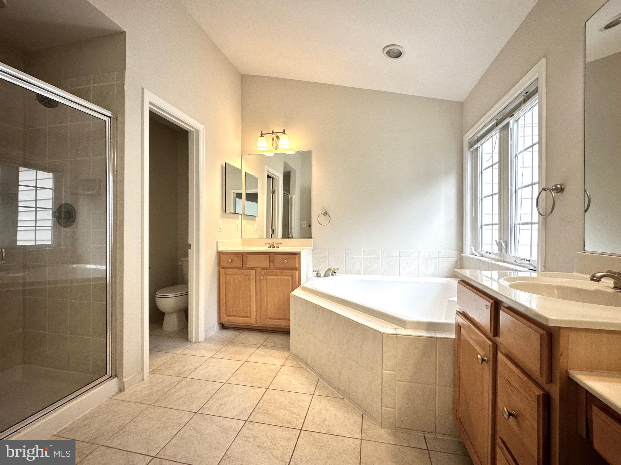 GREAT OAK - Residential Lease