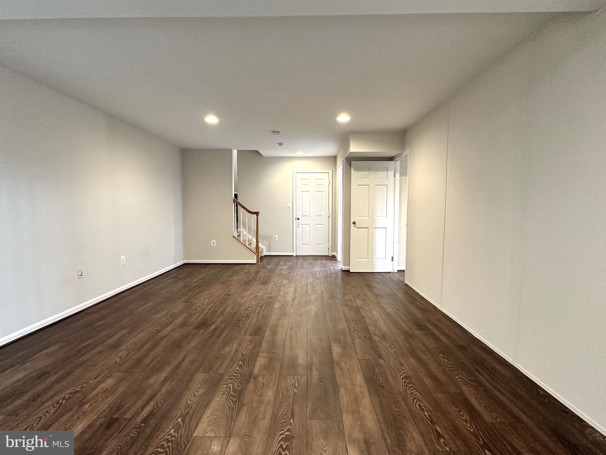 GREAT OAK - Residential Lease