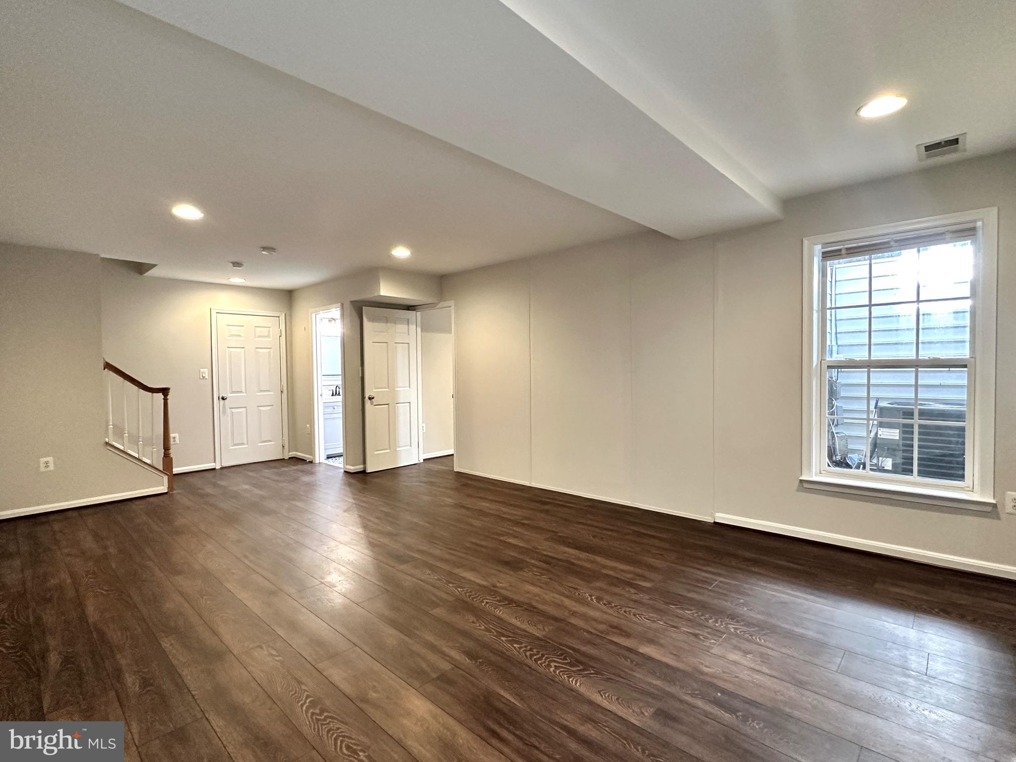 GREAT OAK - Residential Lease